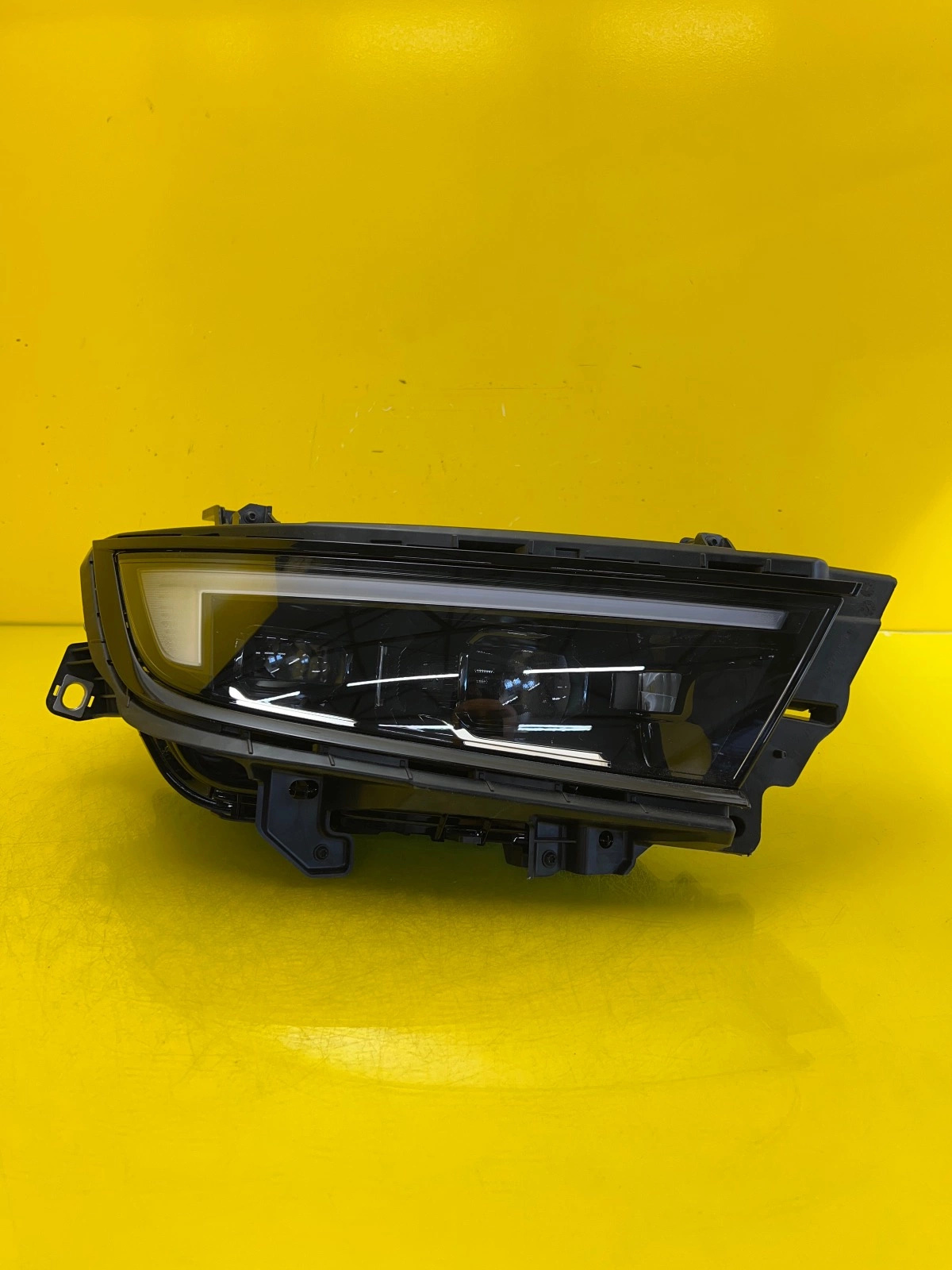 Phare droit Opel Astra 6 VI L 21- Full Led 9855316680 Autolamps Phare droit Opel Astra 6 VI L 21- Full Led 9855316680