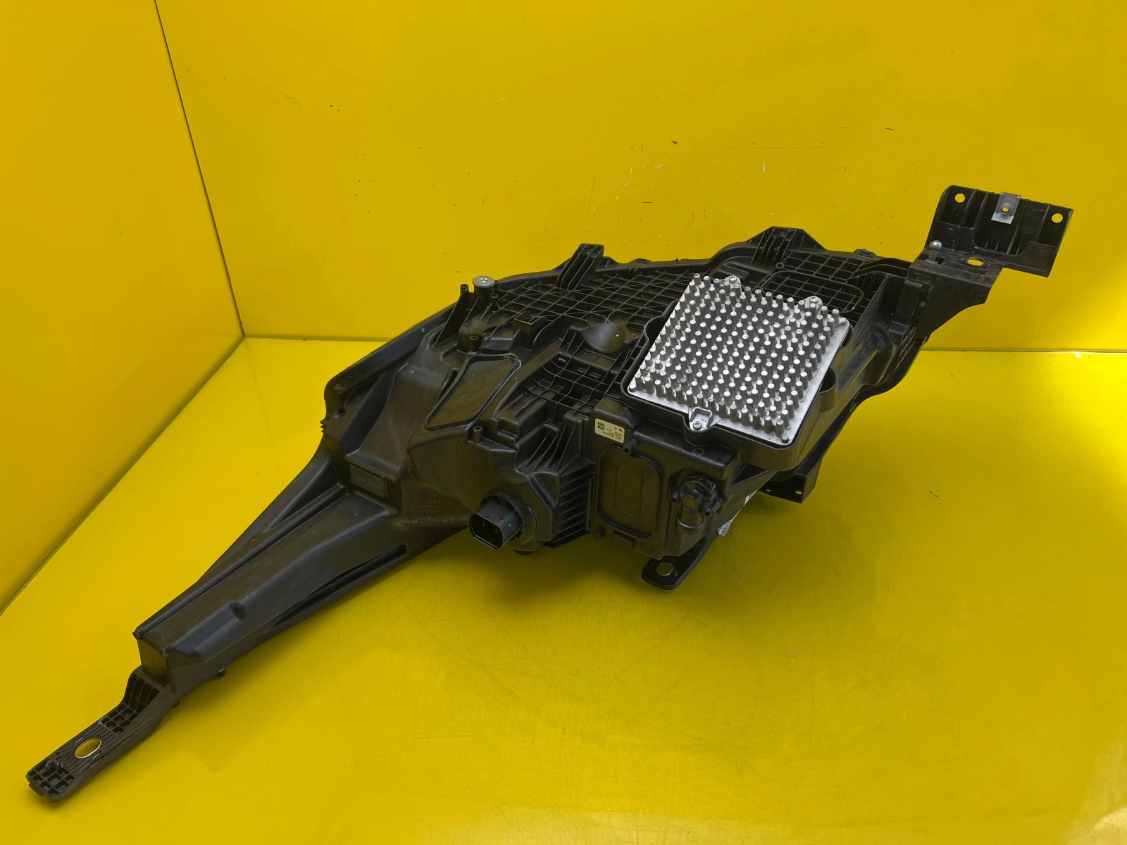 Phare droit Range Rover Vogue L460 Full Led M8E2-13W029-HK Autolamps 5 Phare droit Range Rover Vogue L460 Full Led M8E2-13W029-HK