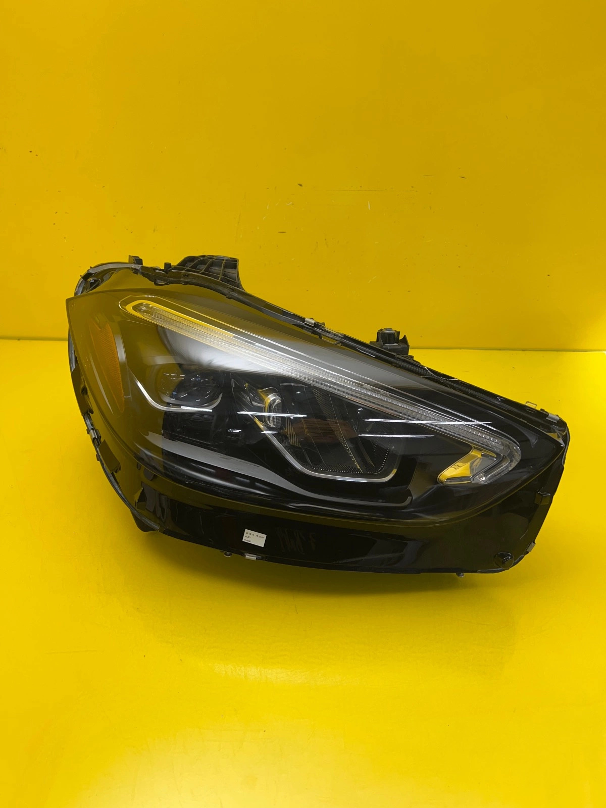 Phare droit Mercedes Classe C W206 Full Led USA A2069061403 Autolamps Phare droit Mercedes Classe C W206 Full Led USA A2069061403
