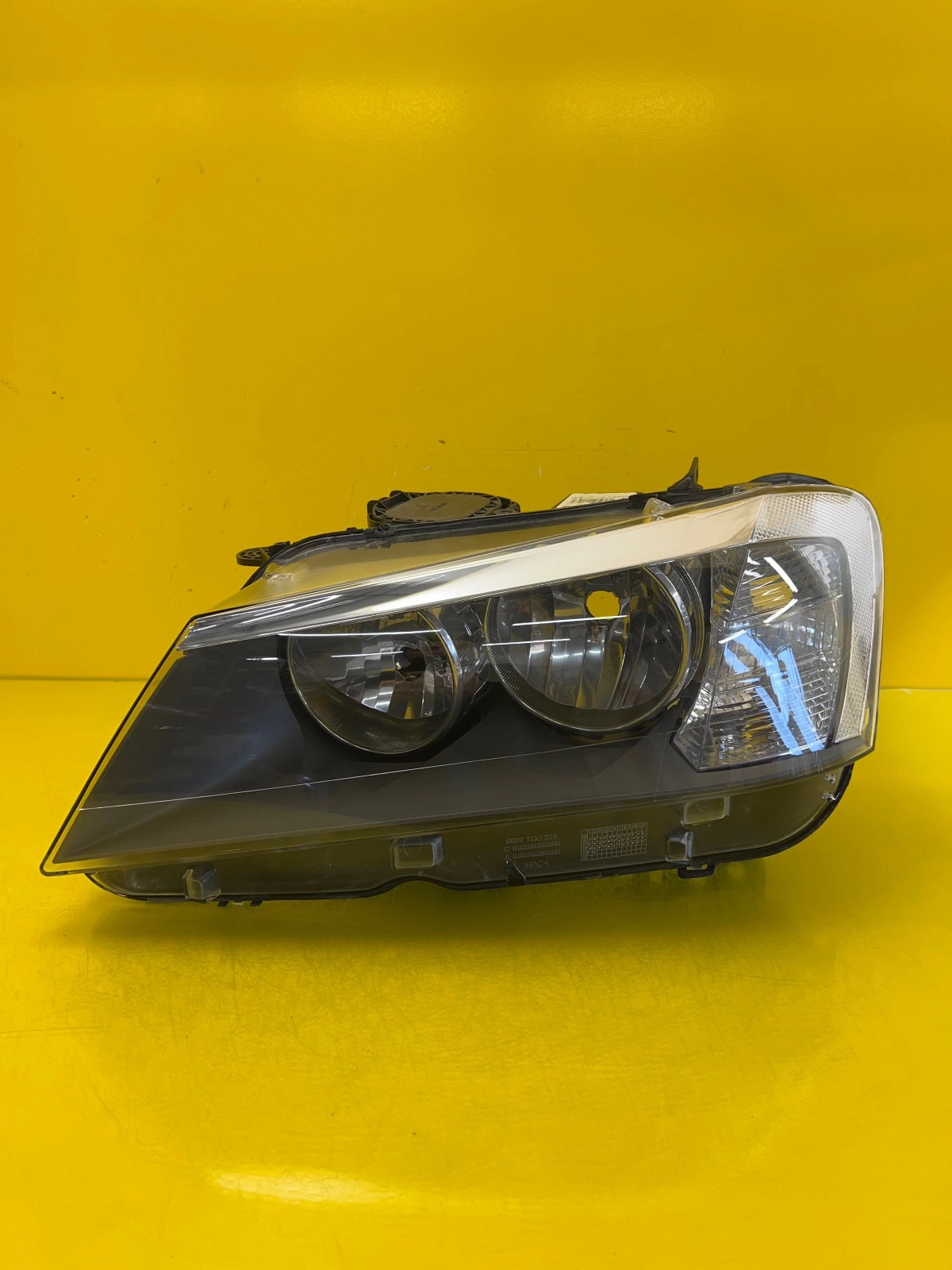 Phare gauche BMW X3 F25 2011- Regular 7217287 Autolamps Phare gauche BMW X3 F25 2011- Regular 7217287