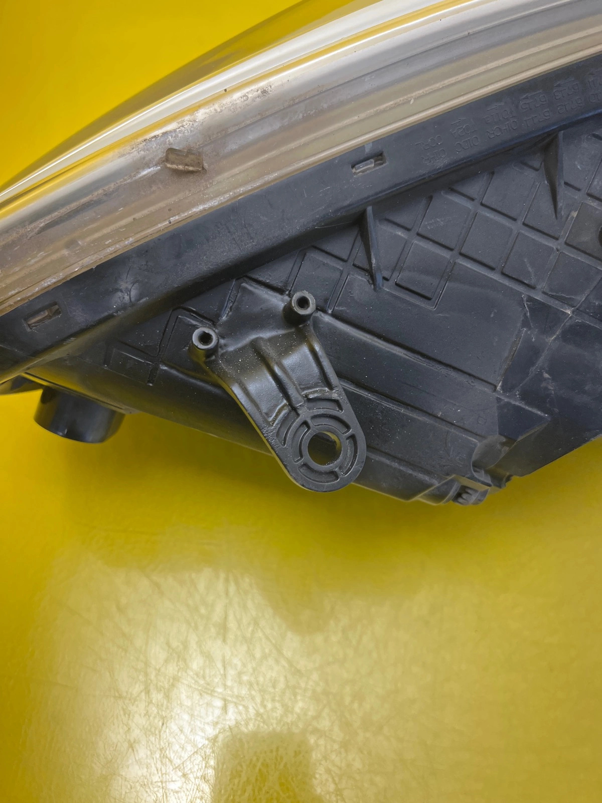 Phare Droit Kia Ceed II Lentille Led EU 2012- 92102-A2220 Autolamps 5 Phare Droit Kia Ceed II Lentille Led EU 2012- 92102-A2220