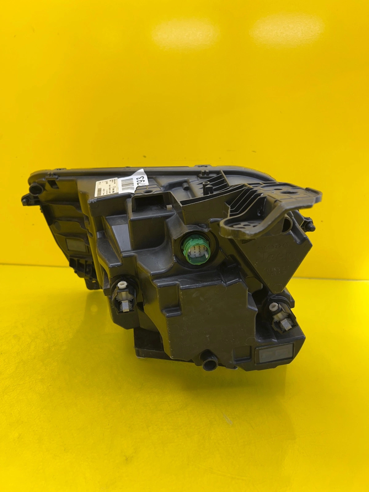 Phare avant droit Jeep Avenger Full Led 22- 52218717 Autolamps 4 Phare avant droit Jeep Avenger Full Led 22- 52218717