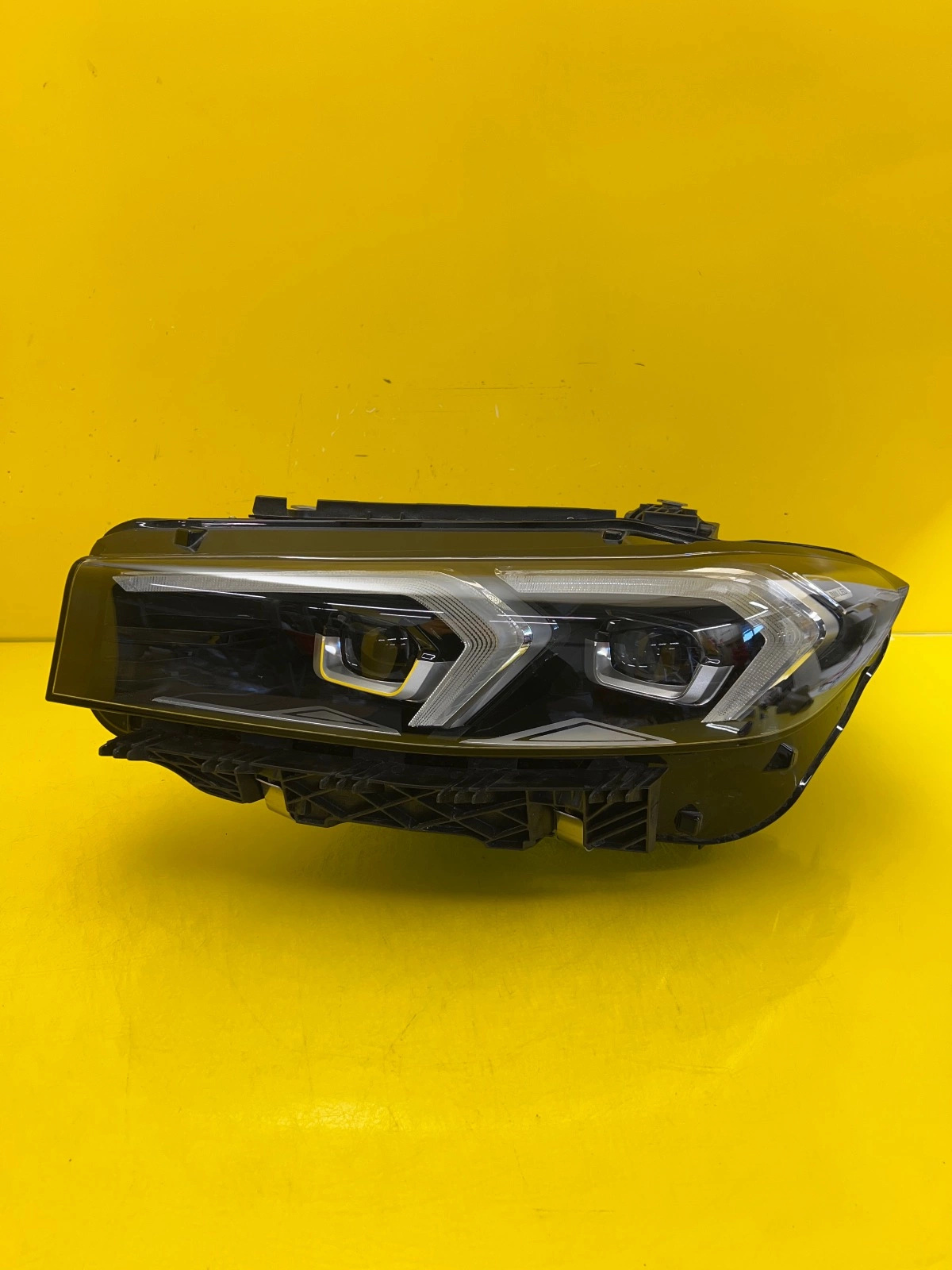 Phare gauche BMW 3 G20 G21 Lift LCI Full Led 5A1A351-04 Autolamps Phare gauche BMW 3 G20 G21 Lift LCI Full Led 5A1A351-04