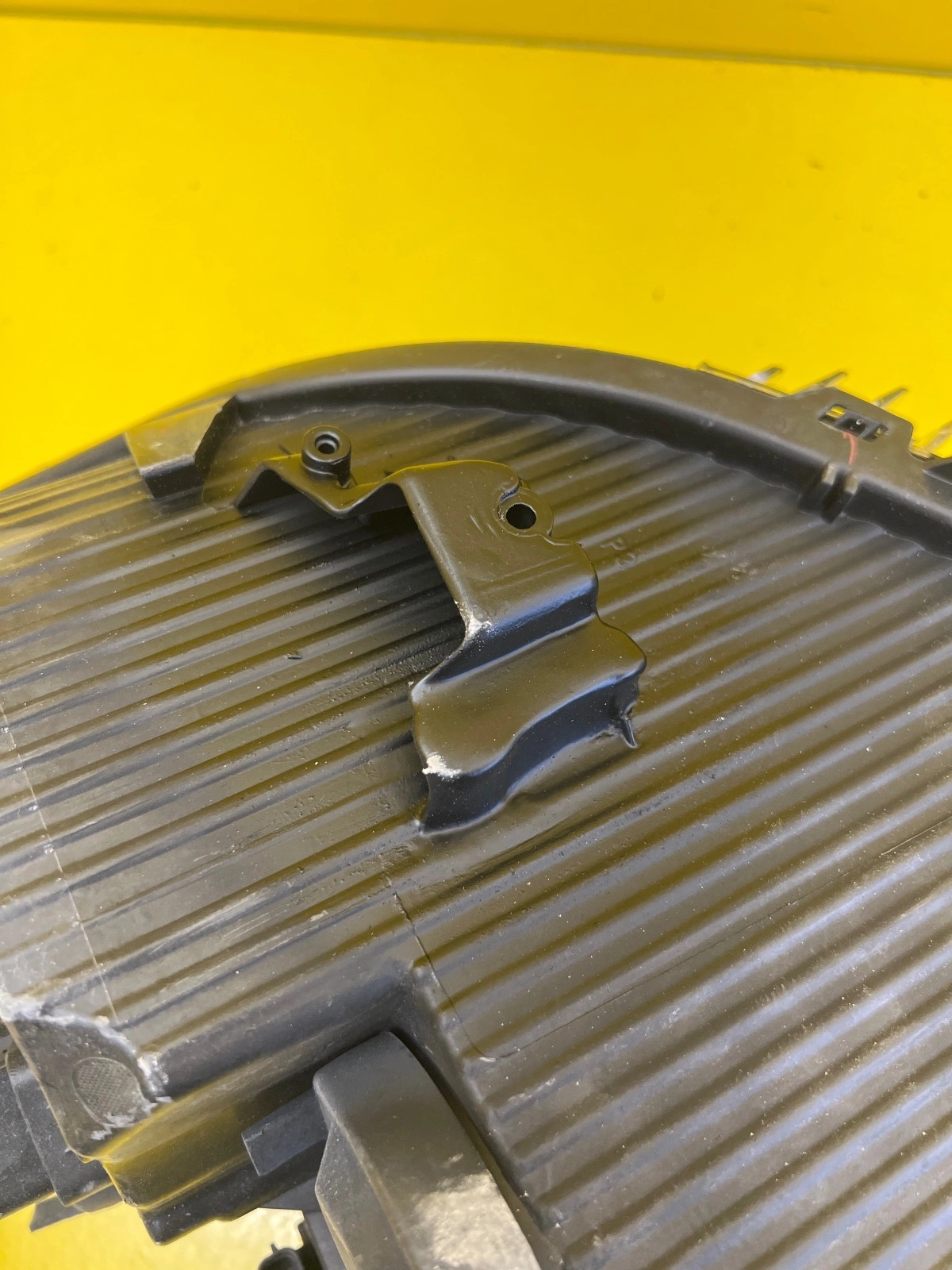 Phare droit Peugeot 208 II 19-22 Regular H7 73282040 9823193880 Autolamps 8 Phare droit Peugeot 208 II 19-22 Regular H7 73282040 9823193880