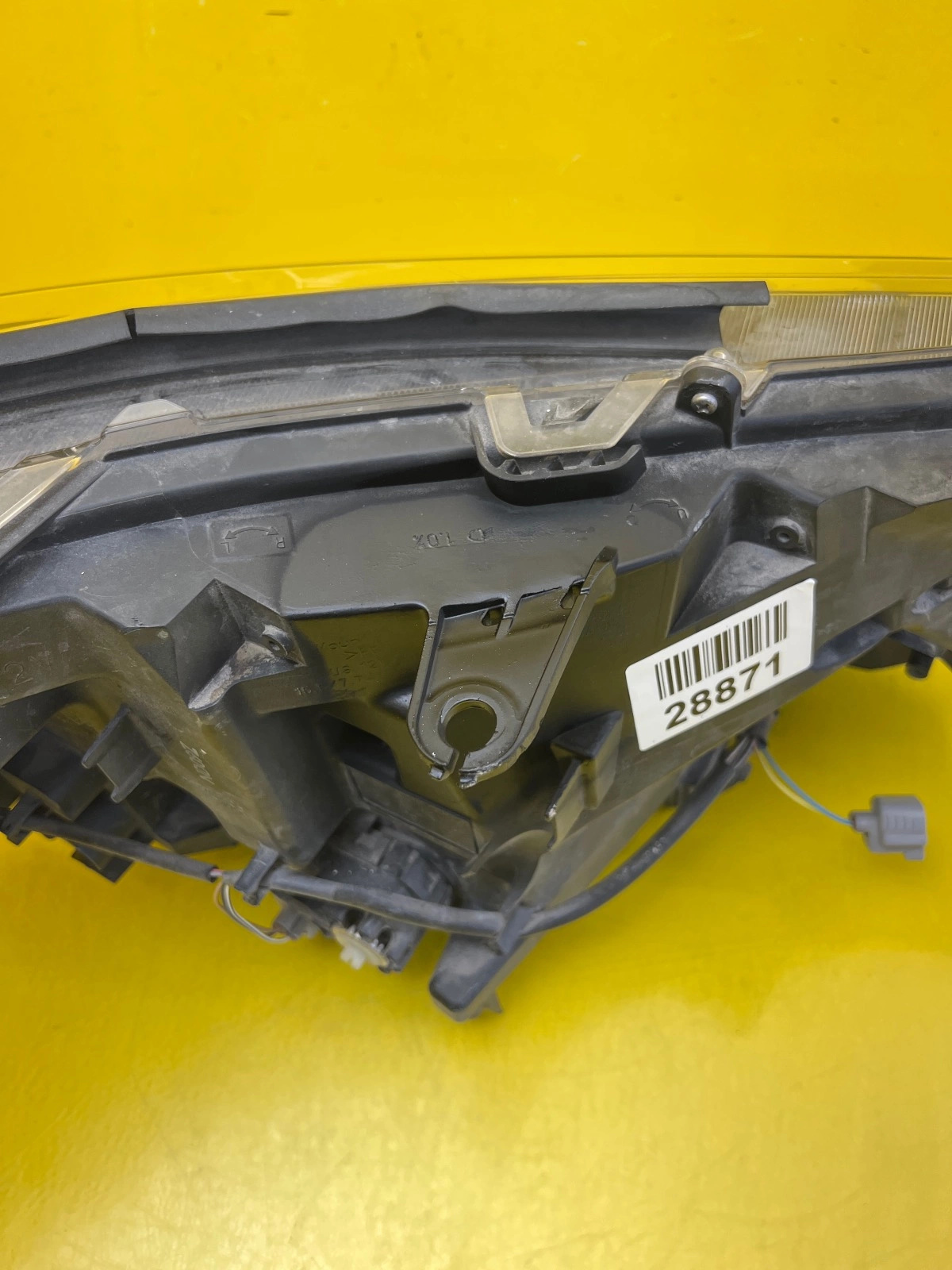 Phare avant gauche Toyota Rav4 V Full Led Autolamps 5 Phare avant gauche Toyota Rav4 V Full Led