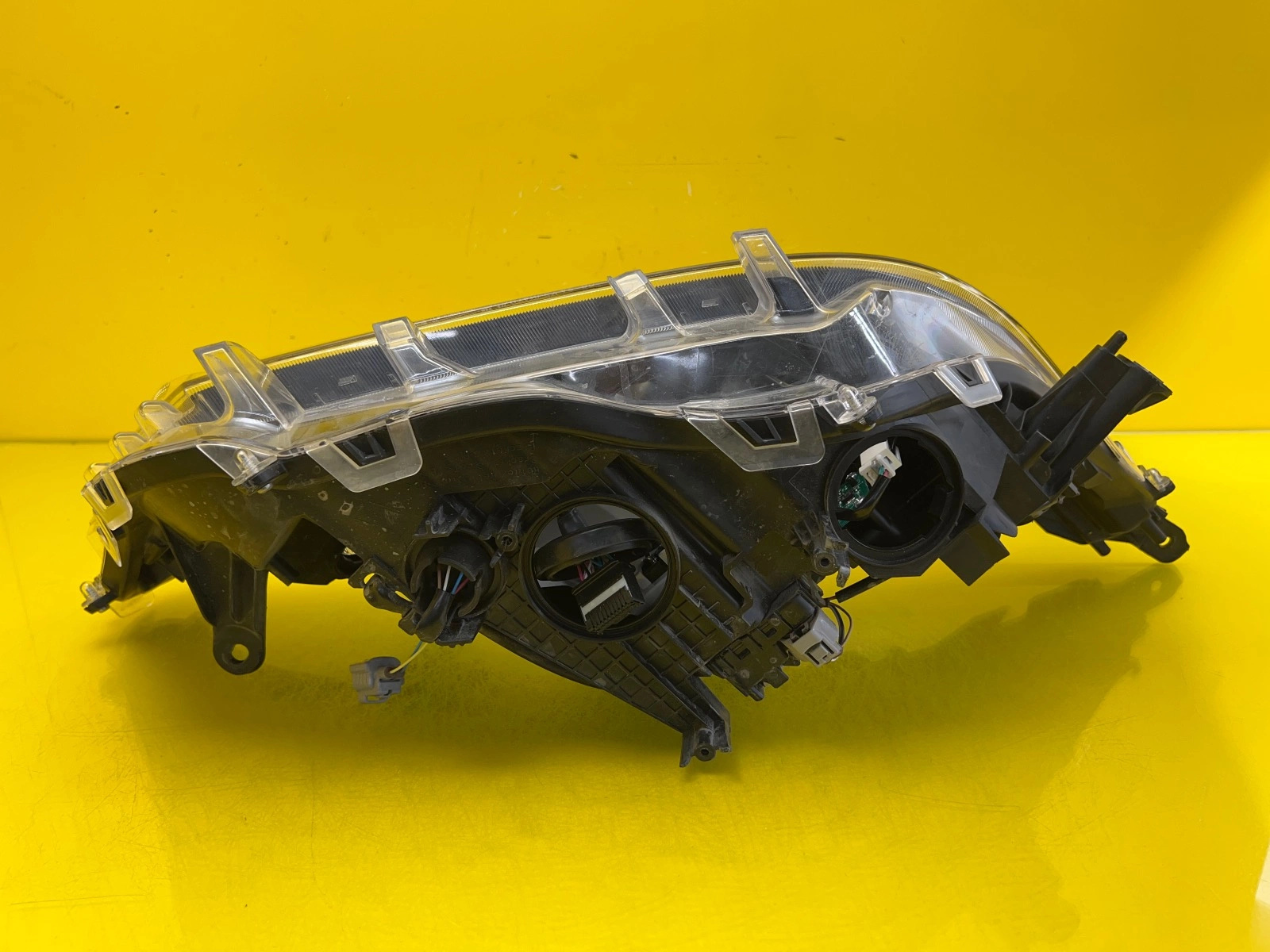 Phare avant gauche Toyota Rav4 V Full Led Autolamps 6 Phare avant gauche Toyota Rav4 V Full Led