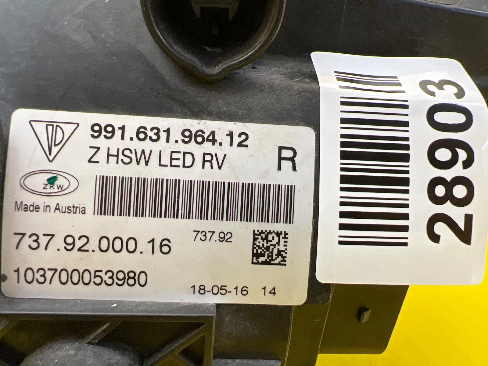 Phare droit Porsche Carrera 911 991 Full LED 991.631.194.12 Autolamps 2 Phare droit Porsche Carrera 911 991 Full LED 991.631.194.12