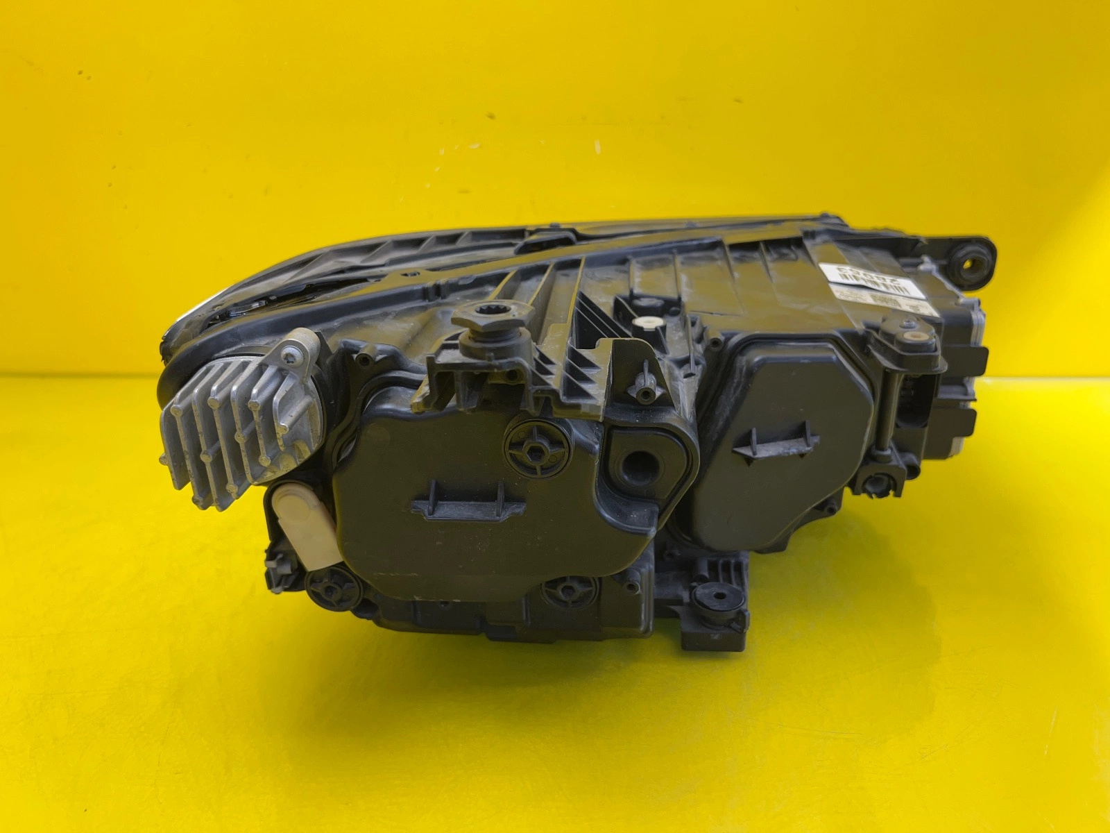 Phare gauche VW Passat B8 Full Led 3G1941081P Autolamps 4 Phare gauche VW Passat B8 Full Led 3G1941081P