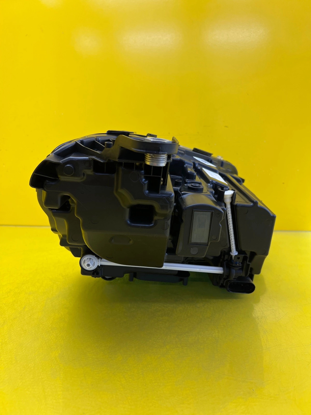 Phare droit gauche Mercedes Classe E W213 Led High Performance A2139063904 A2139064004 Autolamps 10 Phare droit gauche Mercedes Classe E W213 Led High Performance A2139063904 A2139064004