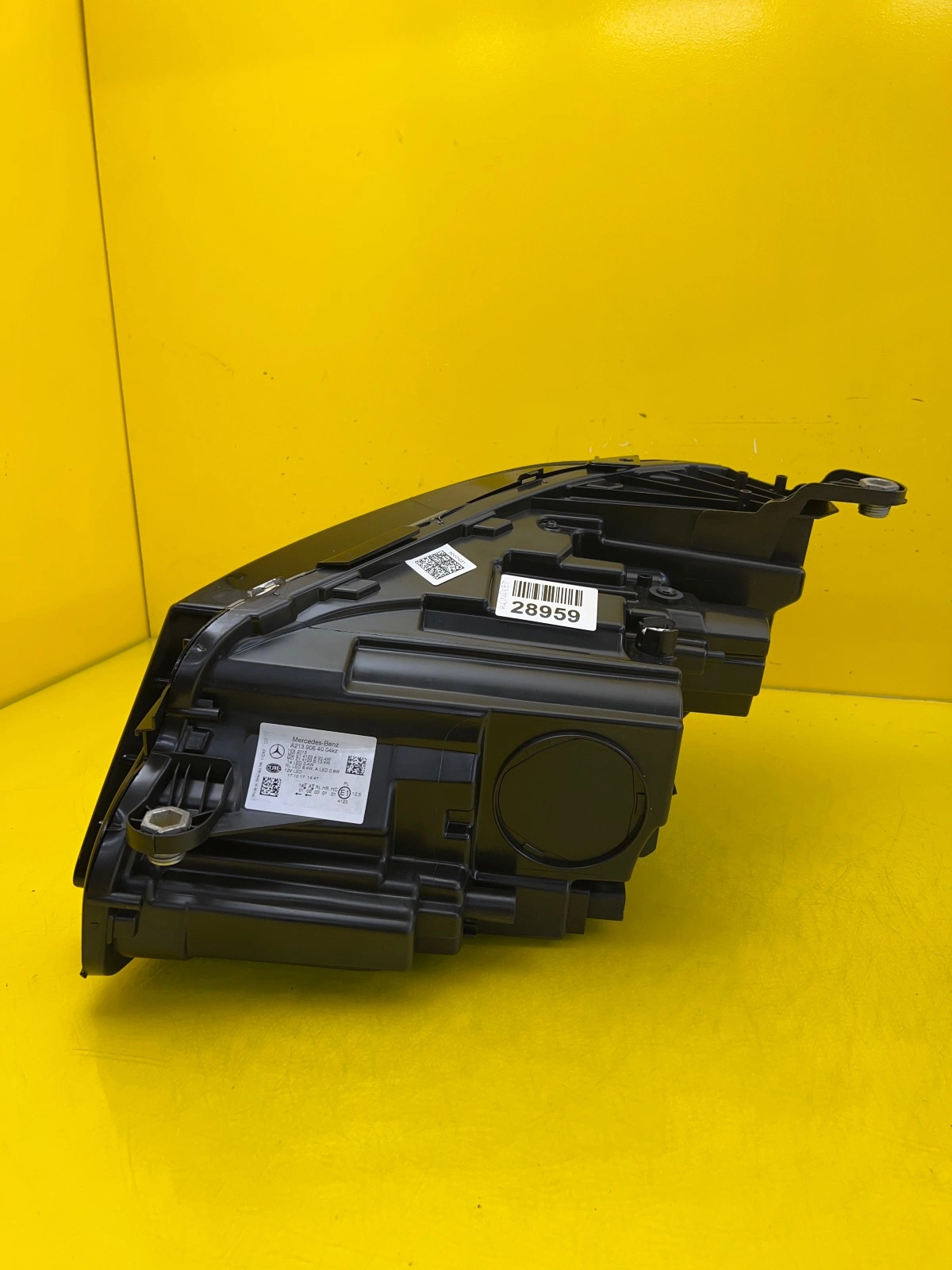 Phare droit gauche Mercedes Classe E W213 Led High Performance A2139063904 A2139064004 Autolamps 4 Phare droit gauche Mercedes Classe E W213 Led High Performance A2139063904 A2139064004