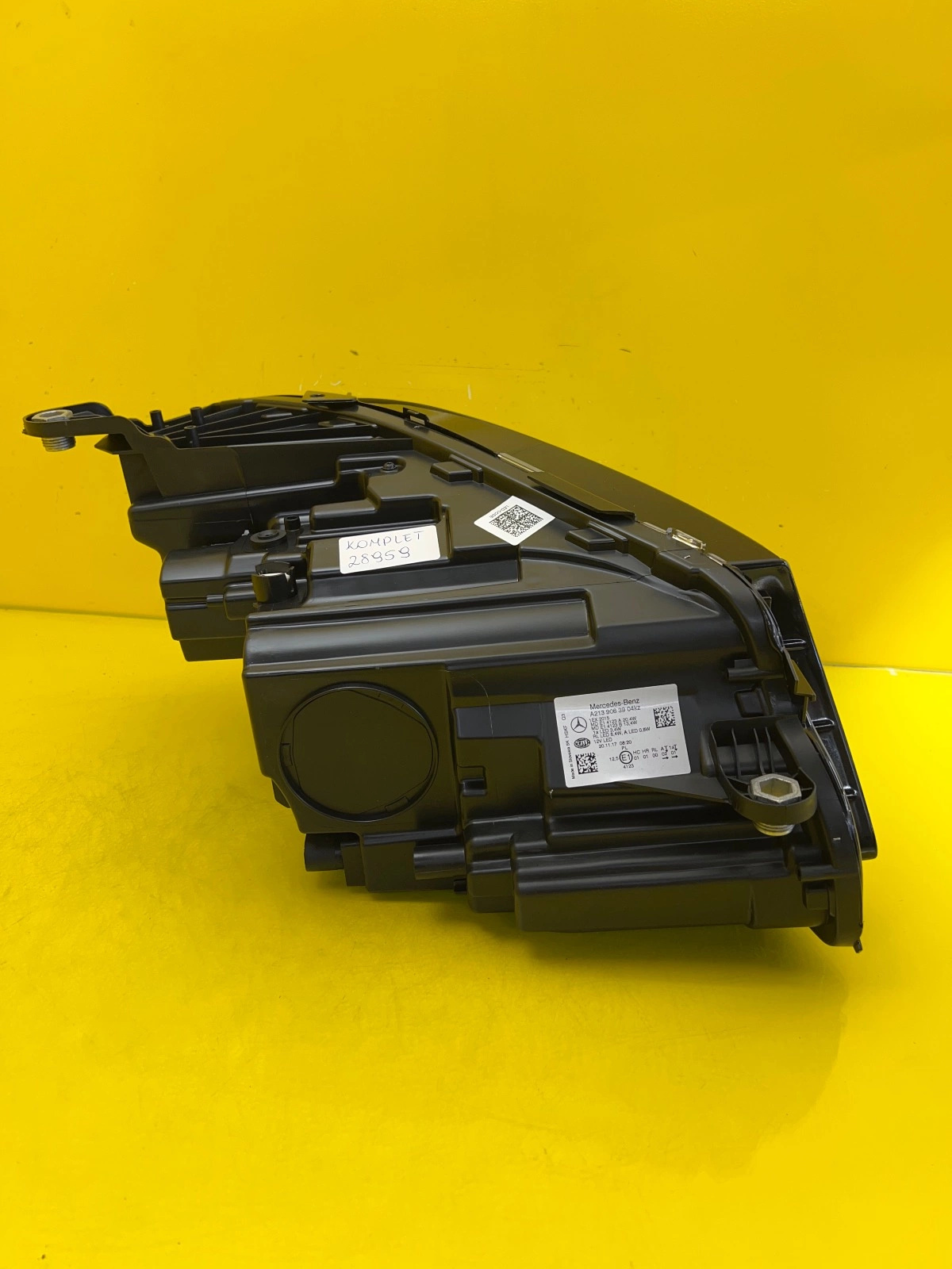 Phare droit gauche Mercedes Classe E W213 Led High Performance A2139063904 A2139064004 Autolamps 9 Phare droit gauche Mercedes Classe E W213 Led High Performance A2139063904 A2139064004