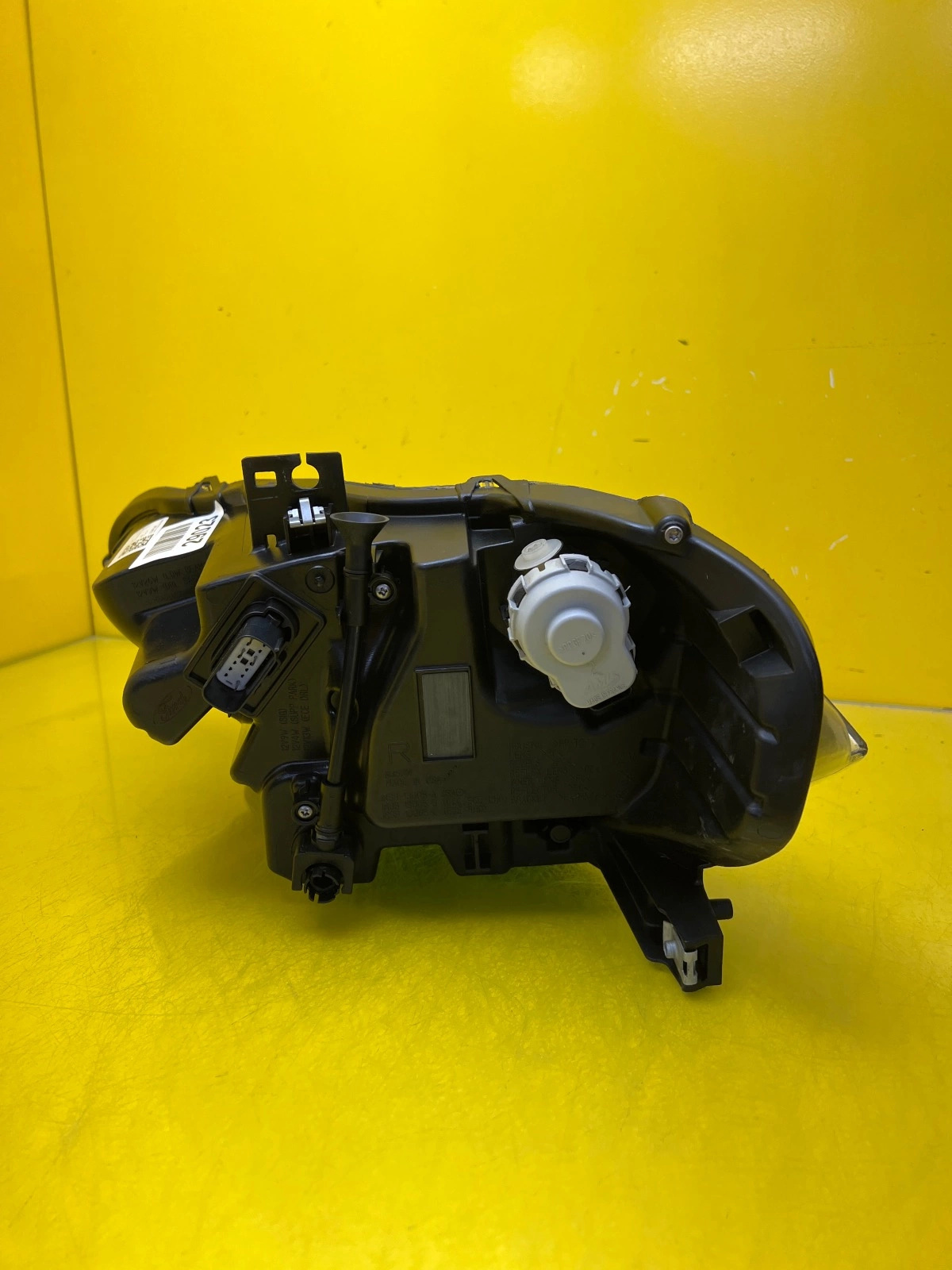 Phare Avant Droit Ford Mustang 6 VI Full Led Lift 17-23 Autolamps 4 Phare Avant Droit Ford Mustang 6 VI Full Led Lift 17-23