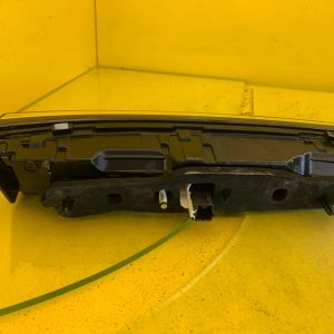 Feu arrière droit Opel Mokka B II 2020- 9833944580