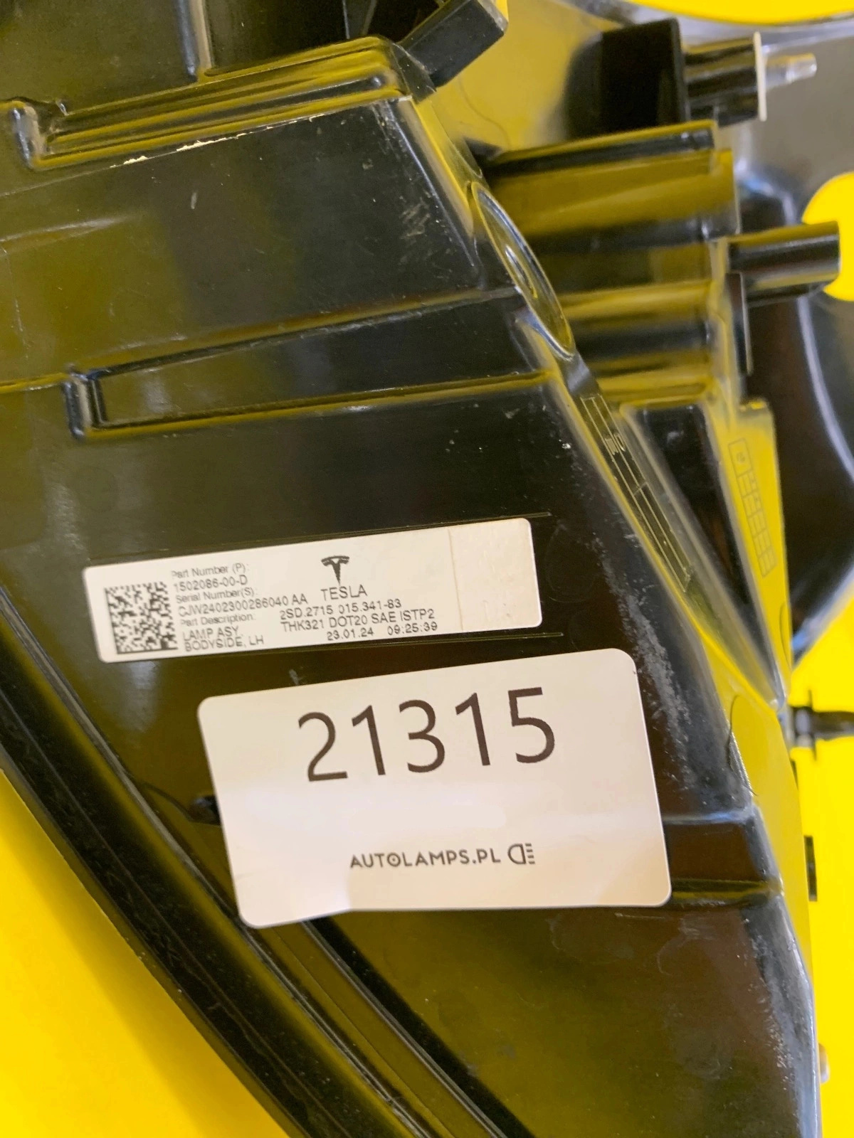 Led feu arrière gauche Tesla Y 3 1502086-00-D 20-23 USA Autolamps 4 Led feu arrière gauche Tesla Y 3 1502086-00-D 20-23 USA