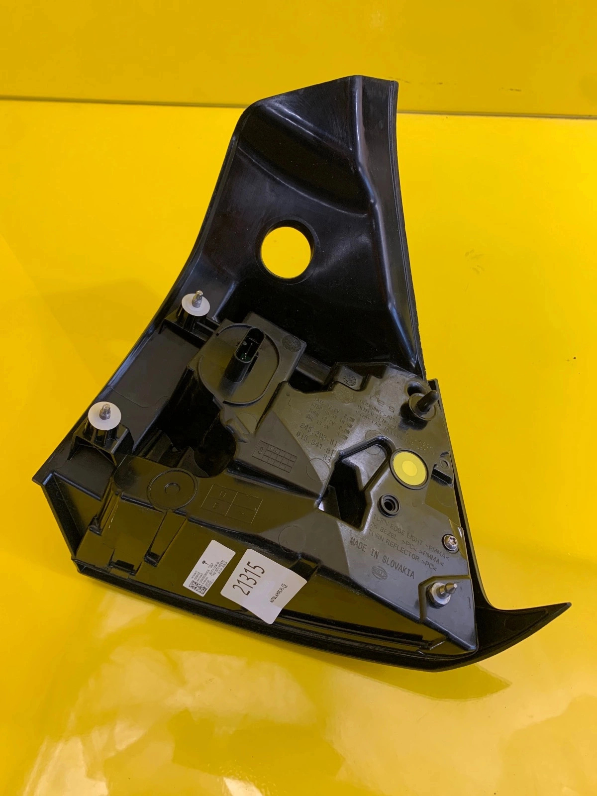 Led feu arrière gauche Tesla Y 3 1502086-00-D 20-23 USA Autolamps 5 Led feu arrière gauche Tesla Y 3 1502086-00-D 20-23 USA