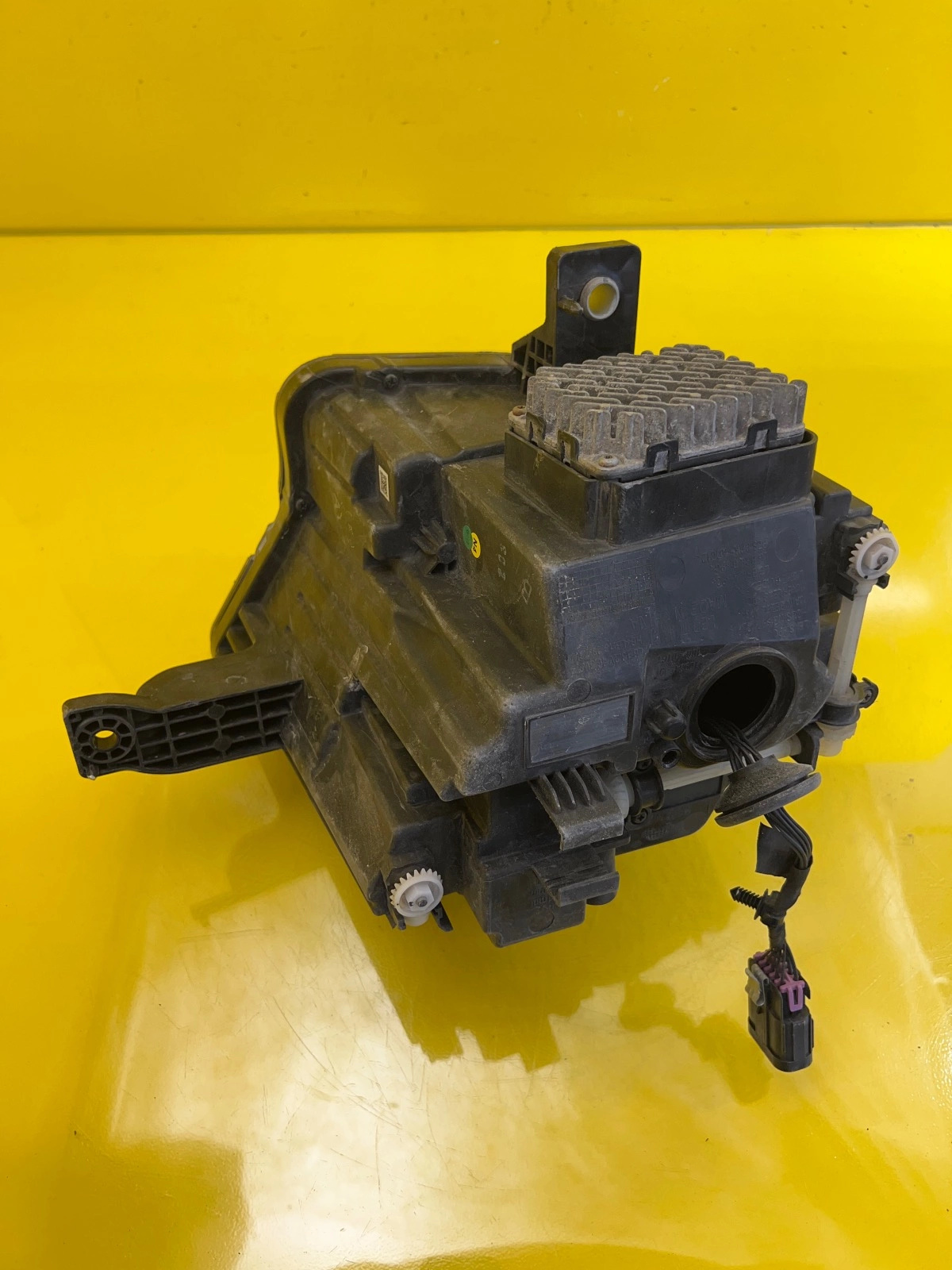 Lampe halogène gauche MG Marvel R Full Led 21- 10934249 Autolamps 4 Lampe halogène gauche MG Marvel R Full Led 21- 10934249