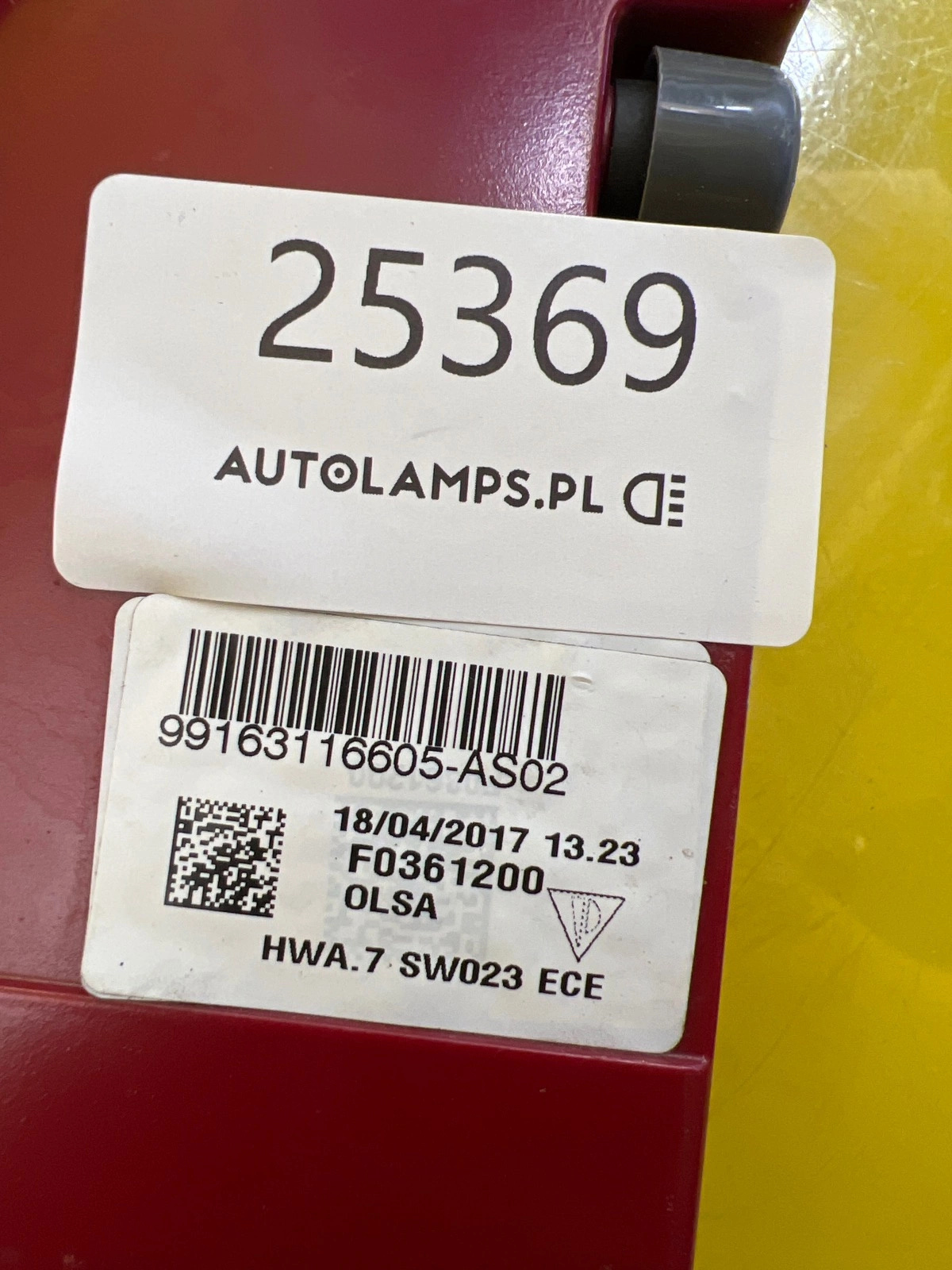 Feu arrière droit Porsche 911 991.2 Lift 99163116605 Autolamps 3 Feu arrière droit Porsche 911 991.2 Lift 99163116605