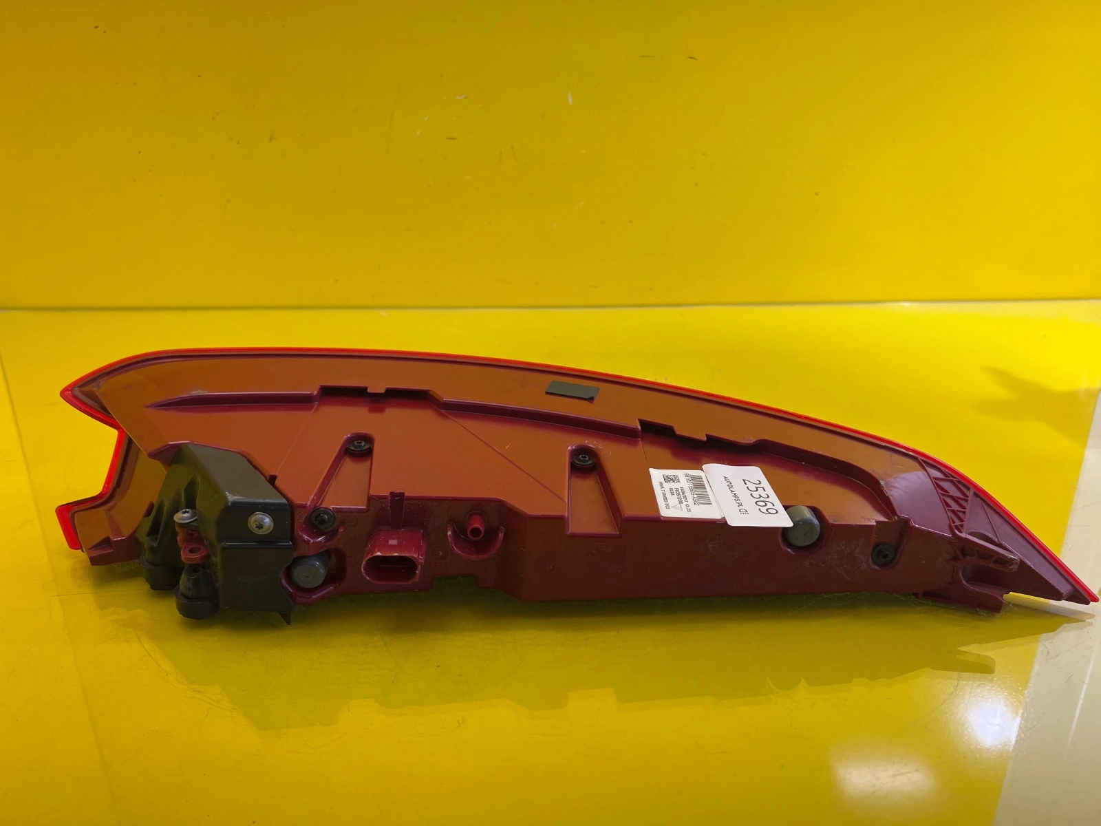 Feu arrière droit Porsche 911 991.2 Lift 99163116605 Autolamps 5 Feu arrière droit Porsche 911 991.2 Lift 99163116605