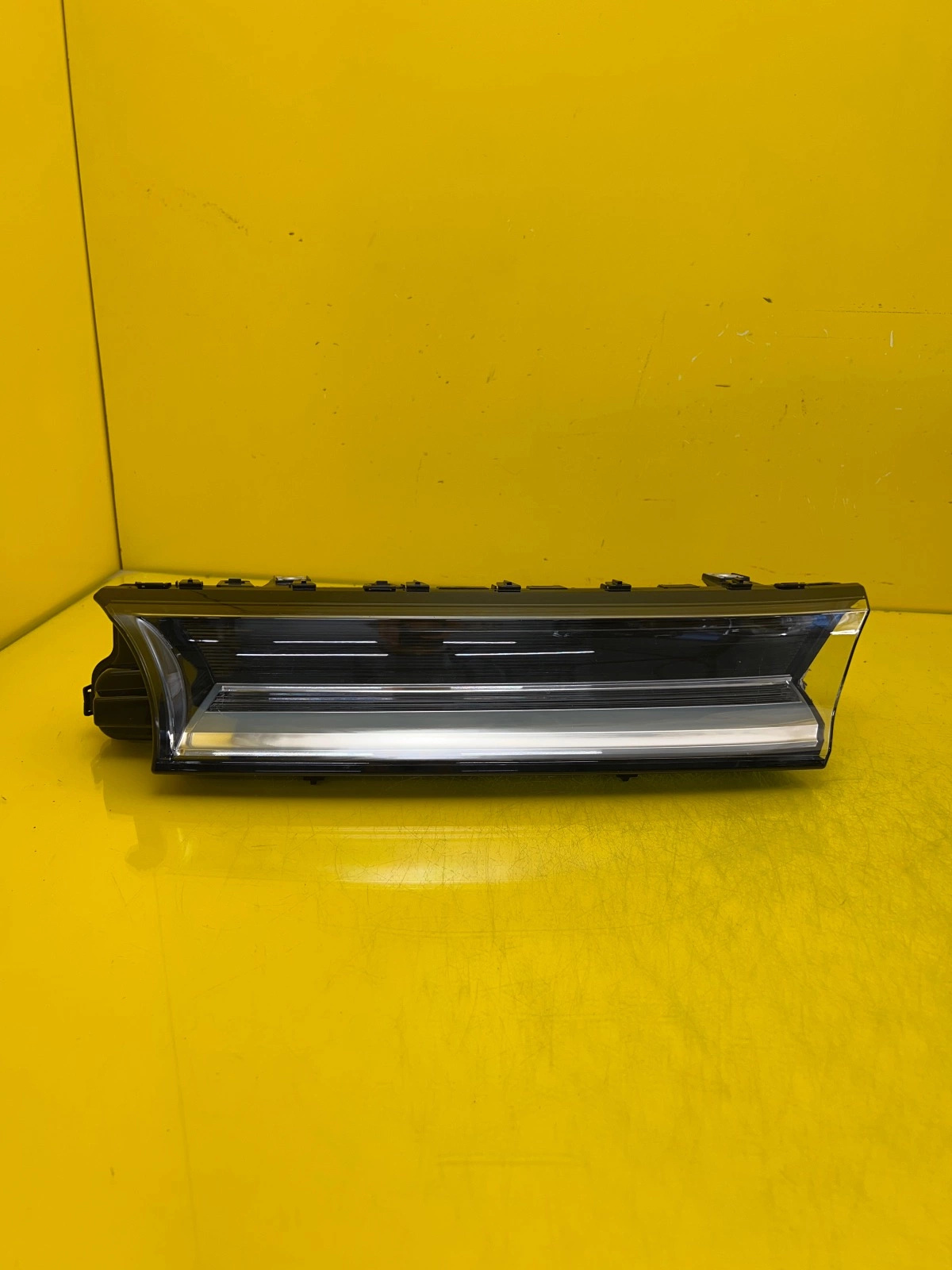 Lampe Halogène Avant Gauche Volksvagen T7 7T0 Led 7T0941653 Autolamps Lampe Halogène Avant Gauche Volksvagen T7 7T0 Led 7T0941653