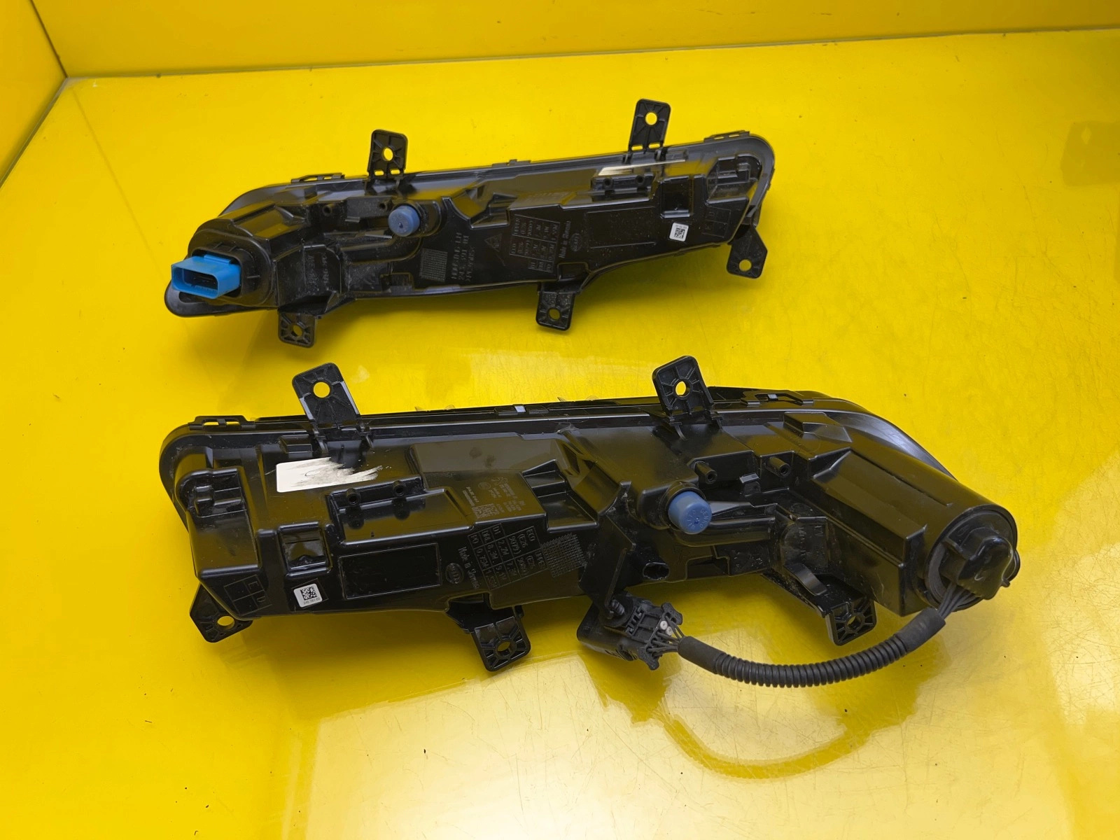 Feu gauche droit DRL Led PEUGEOT 308 III 9835389680 Autolamps 2 Feu gauche droit DRL Led PEUGEOT 308 III 9835389680