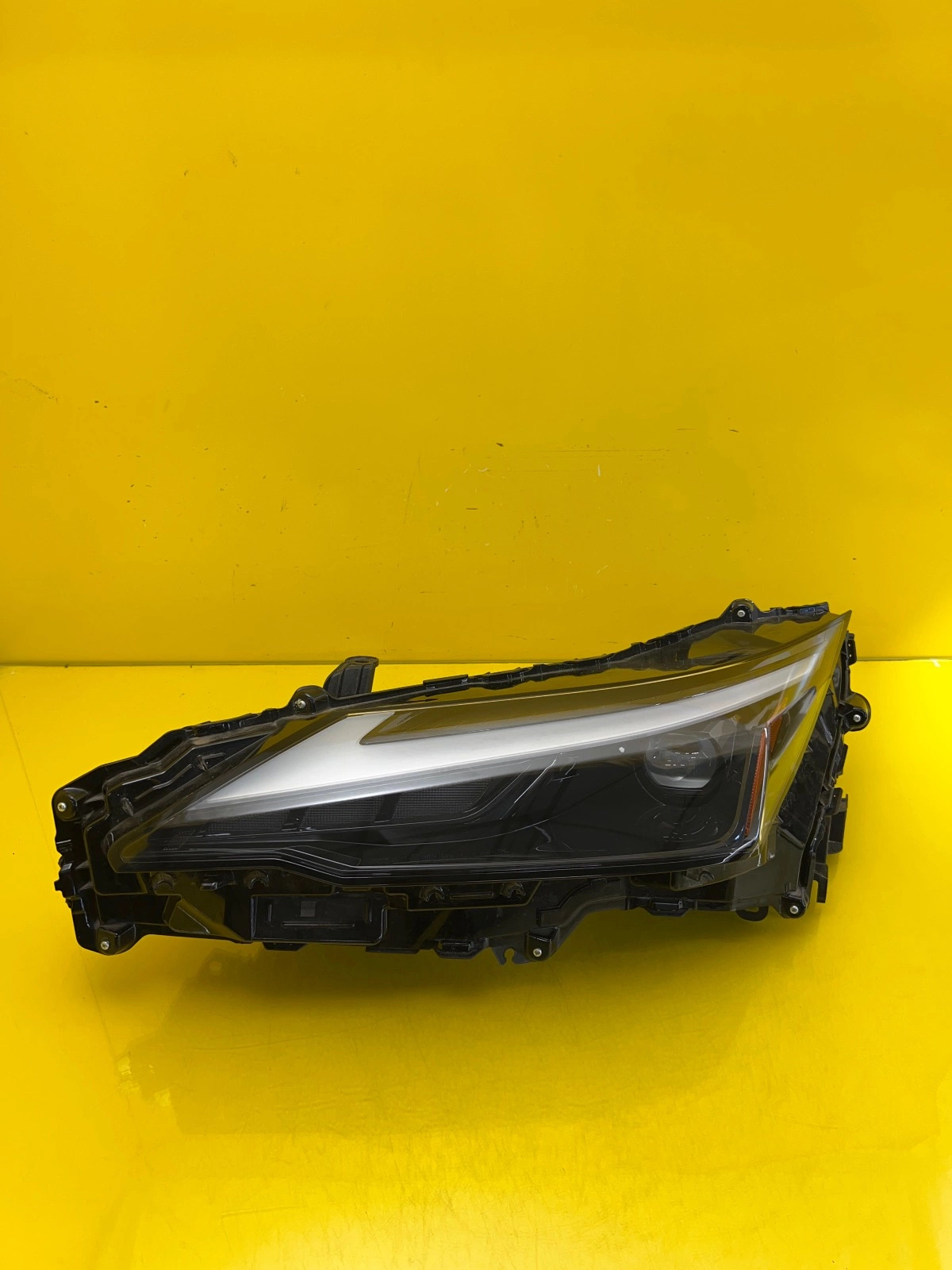 Phare gauche Lexus NX II 21- Full Led USA Autolamps Phare gauche Lexus NX II 21- Full Led USA