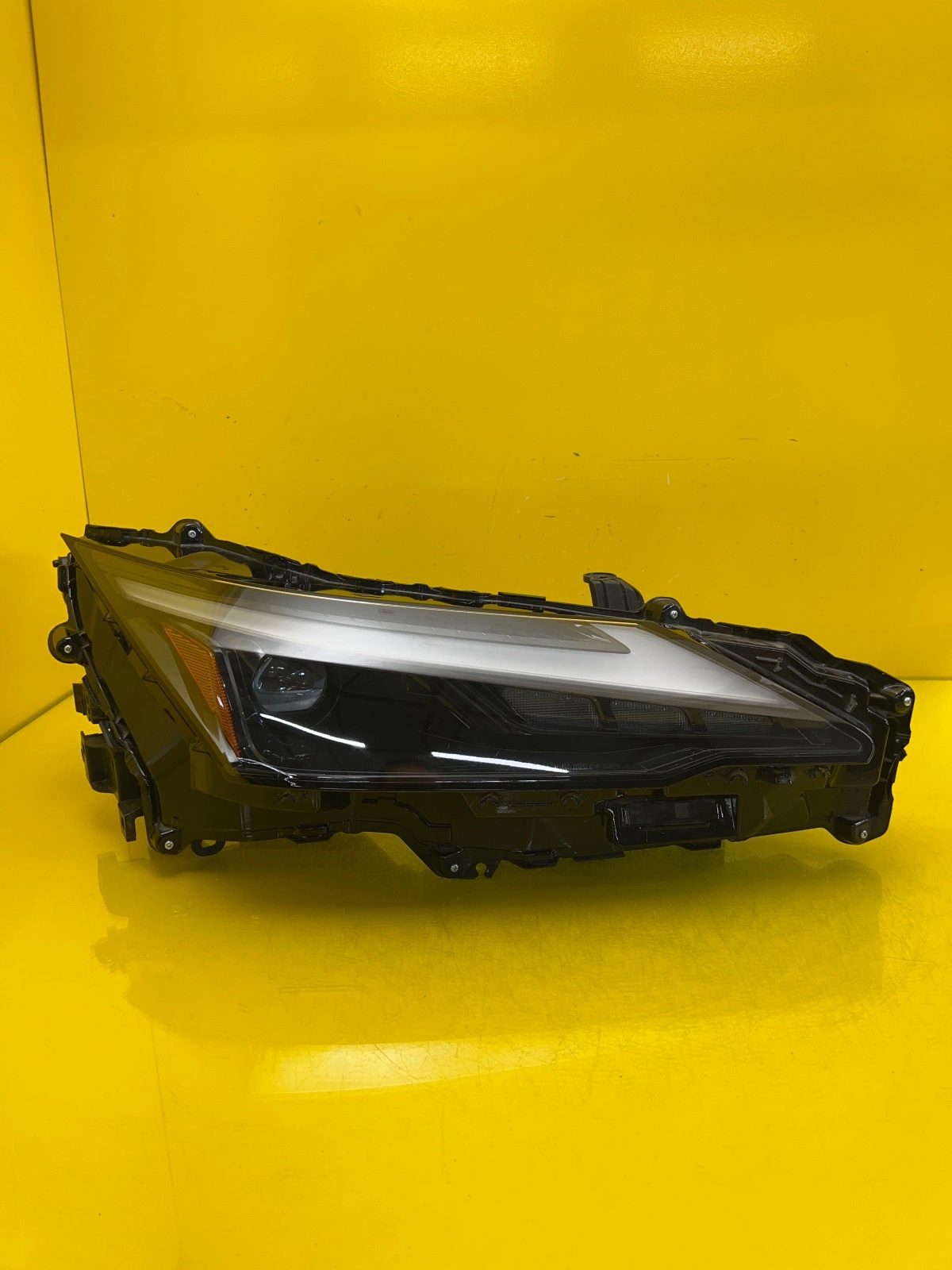 Phare gauche Lexus NX II 21- Full Led USA Autolamps Phare gauche Lexus NX II 21- Full Led USA