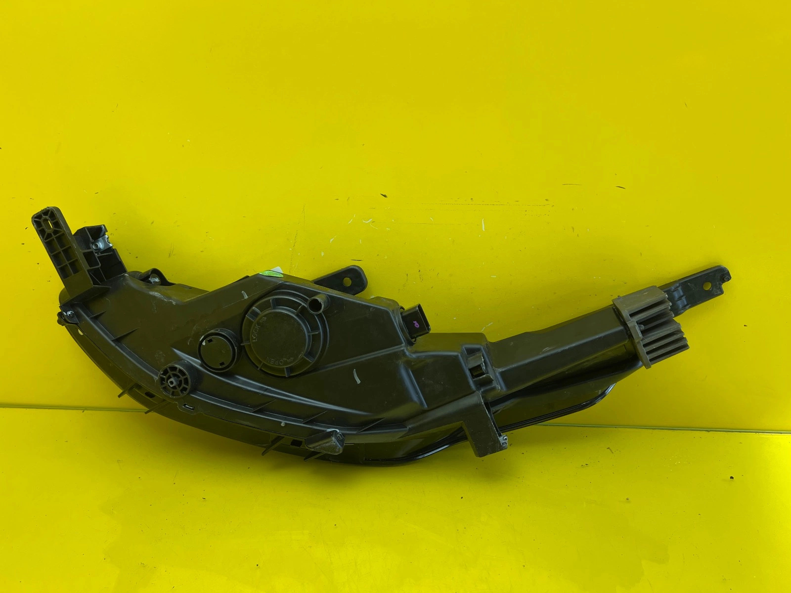 Maxus Euniq 6 Full Led DRL Lampe droite C00503552 Autolamps 5 Maxus Euniq 6 Full Led DRL Lampe droite C00503552