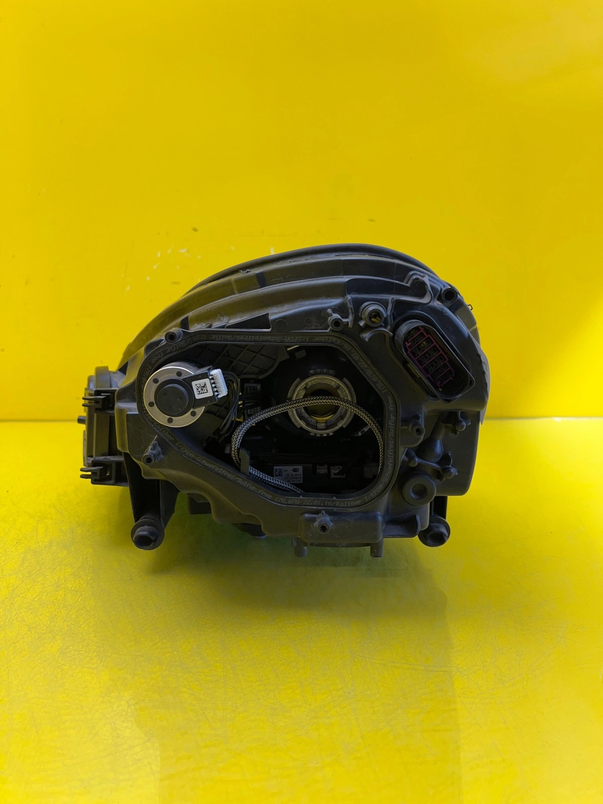 Phare droit Porsche Cayenne 7P5 Lift Xenon Torsion 7P5941752H Autolamps 5 Phare droit Porsche Cayenne 7P5 Lift Xenon Torsion 7P5941752H