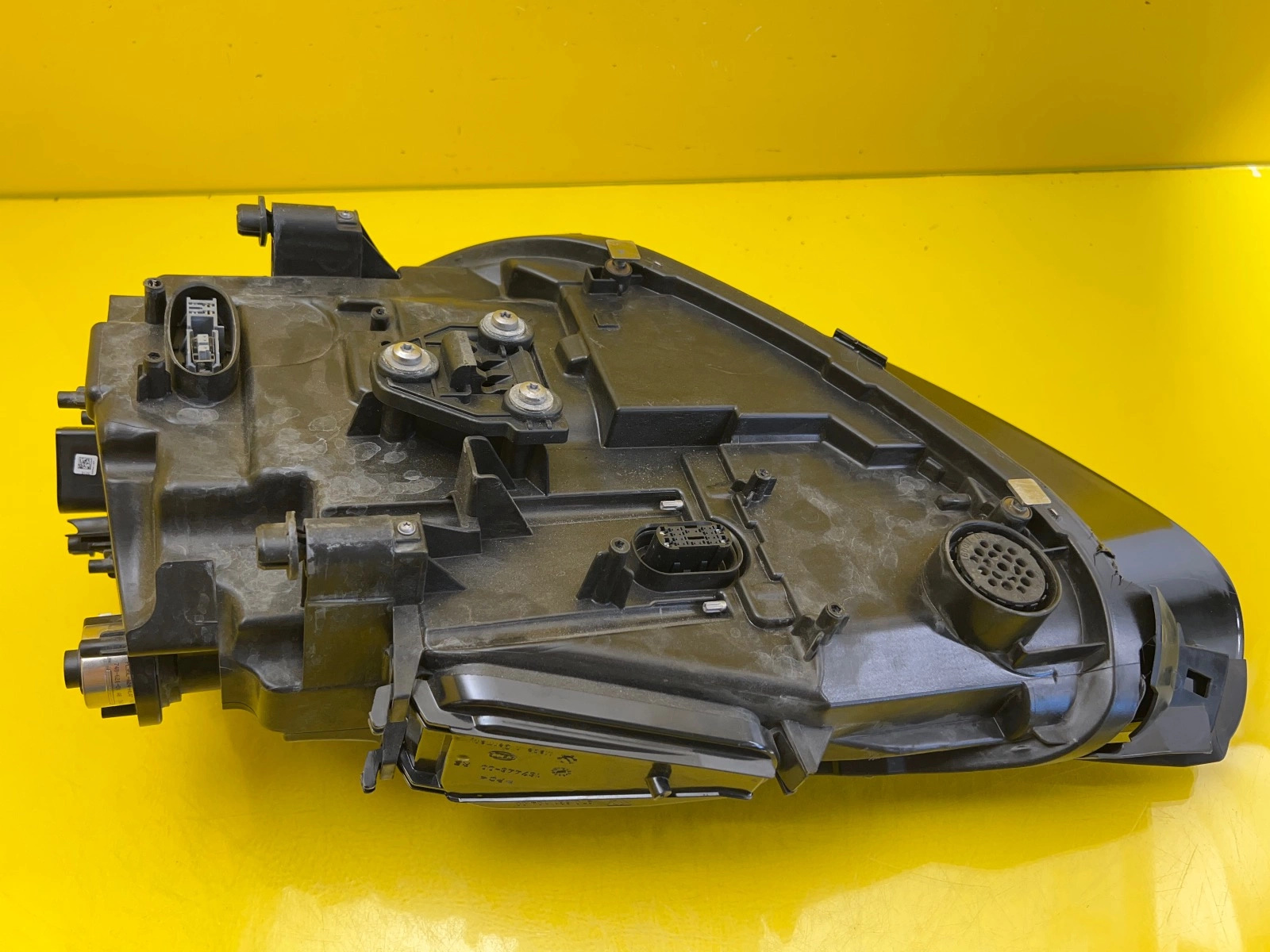 Phare droit Porsche Cayenne 7P5 Lift Xenon Torsion 7P5941752H Autolamps 6 Phare droit Porsche Cayenne 7P5 Lift Xenon Torsion 7P5941752H