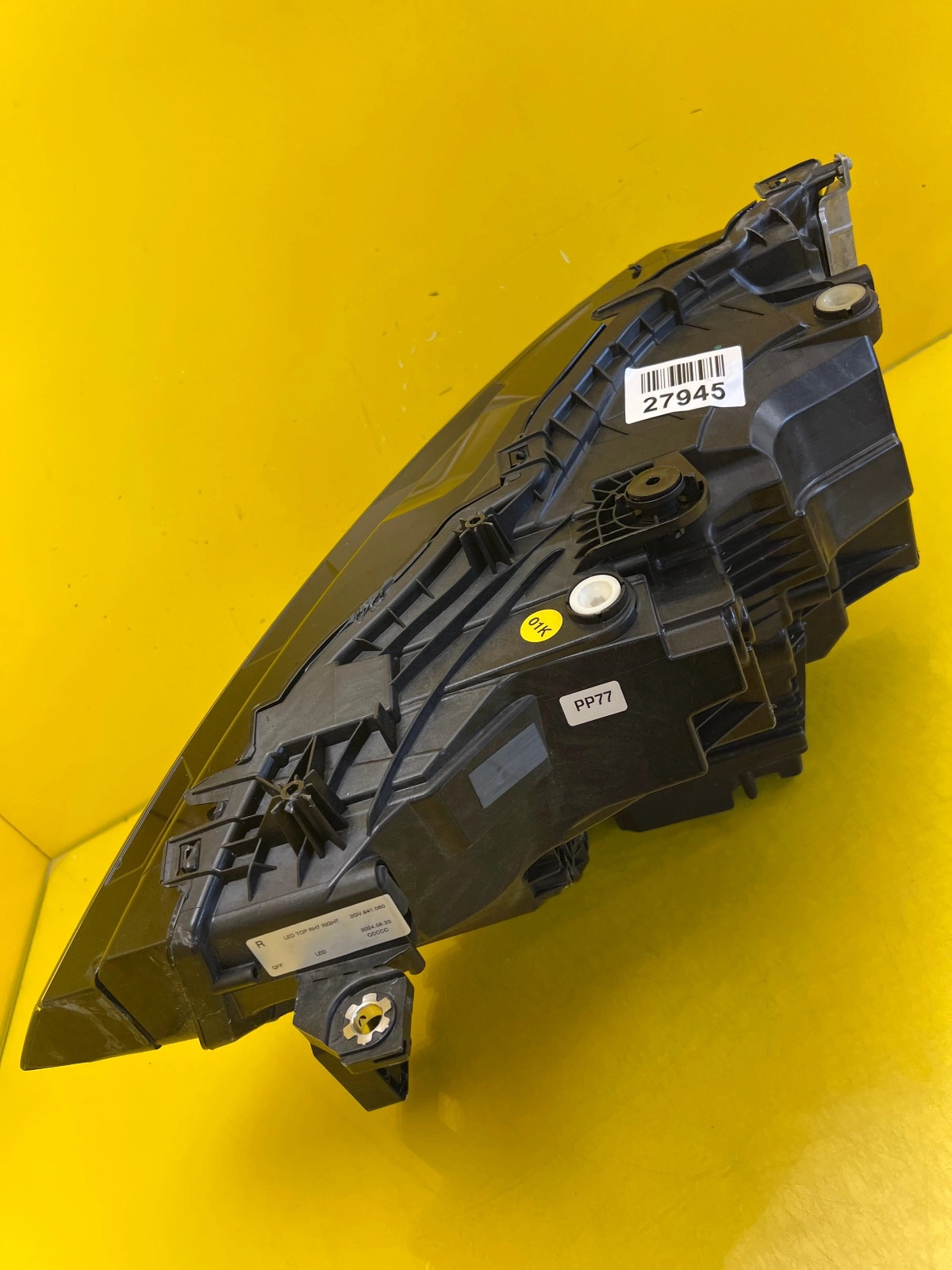 Phare droit VW T-ROC 2025- 2GV941060 Autolamps 4 Phare droit VW T-ROC 2025- 2GV941060