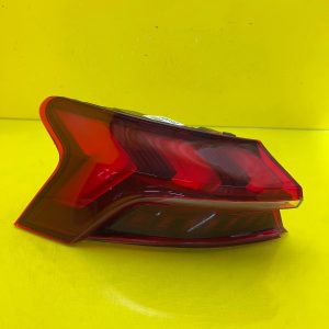 Audi E-tron GT Feu arrière gauche Led 4J3945091