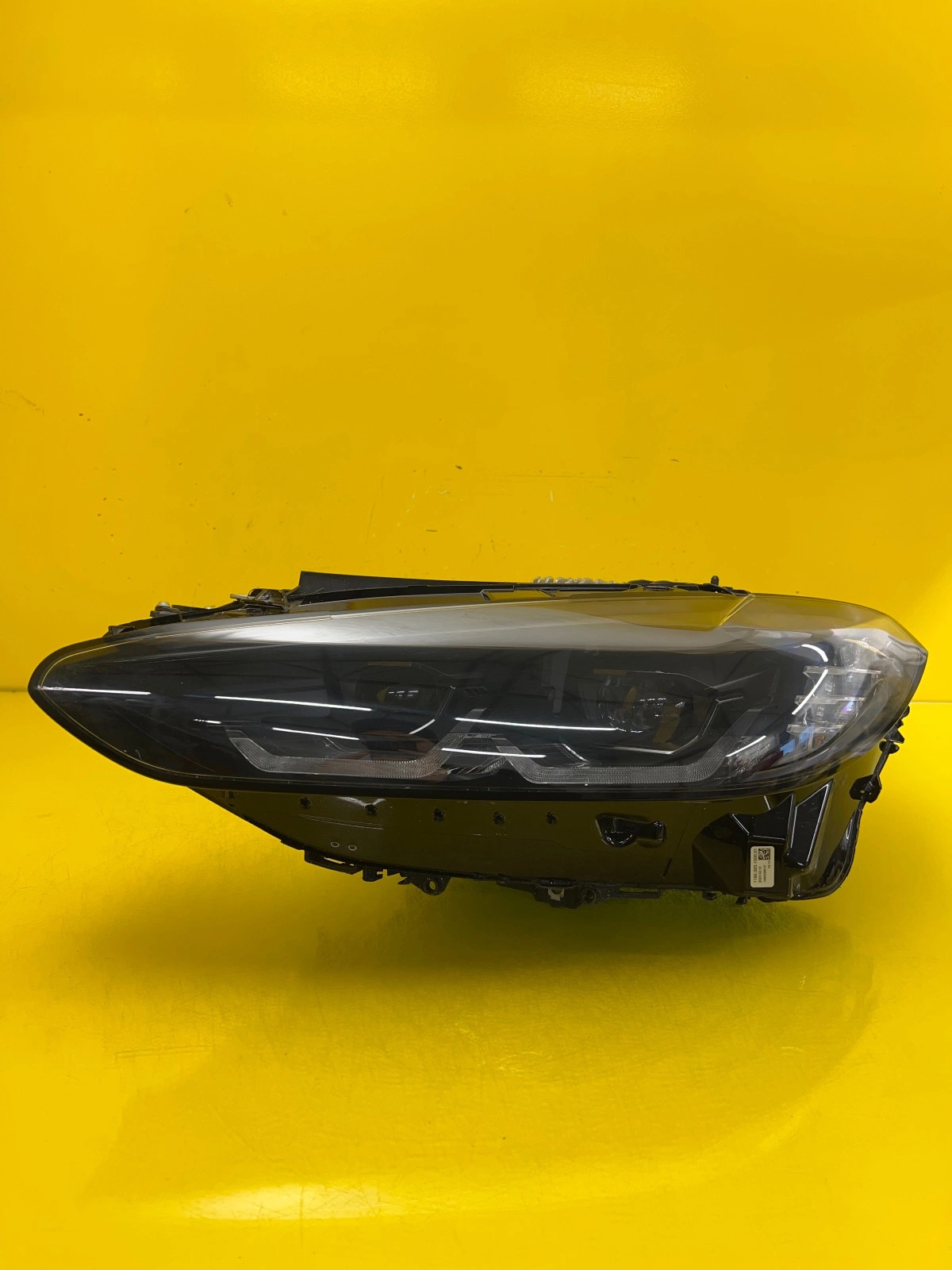 Phare gauche BMW 4 G22 G23 G26 M4 G82 G83 Led Shadow 9505109-03 Autolamps Phare gauche BMW 4 G22 G23 G26 M4 G82 G83 Led Shadow 9505109-03