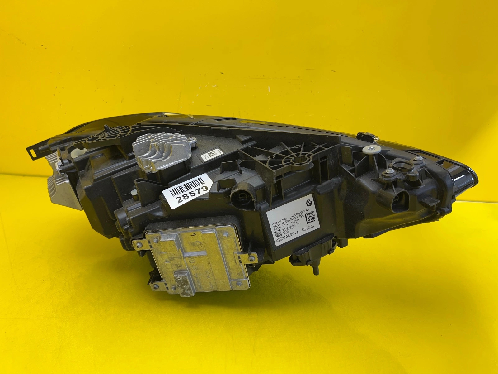 Phare gauche BMW 4 G22 G23 G26 M4 G82 G83 Led Shadow 9505109-03 Autolamps 4 Phare gauche BMW 4 G22 G23 G26 M4 G82 G83 Led Shadow 9505109-03