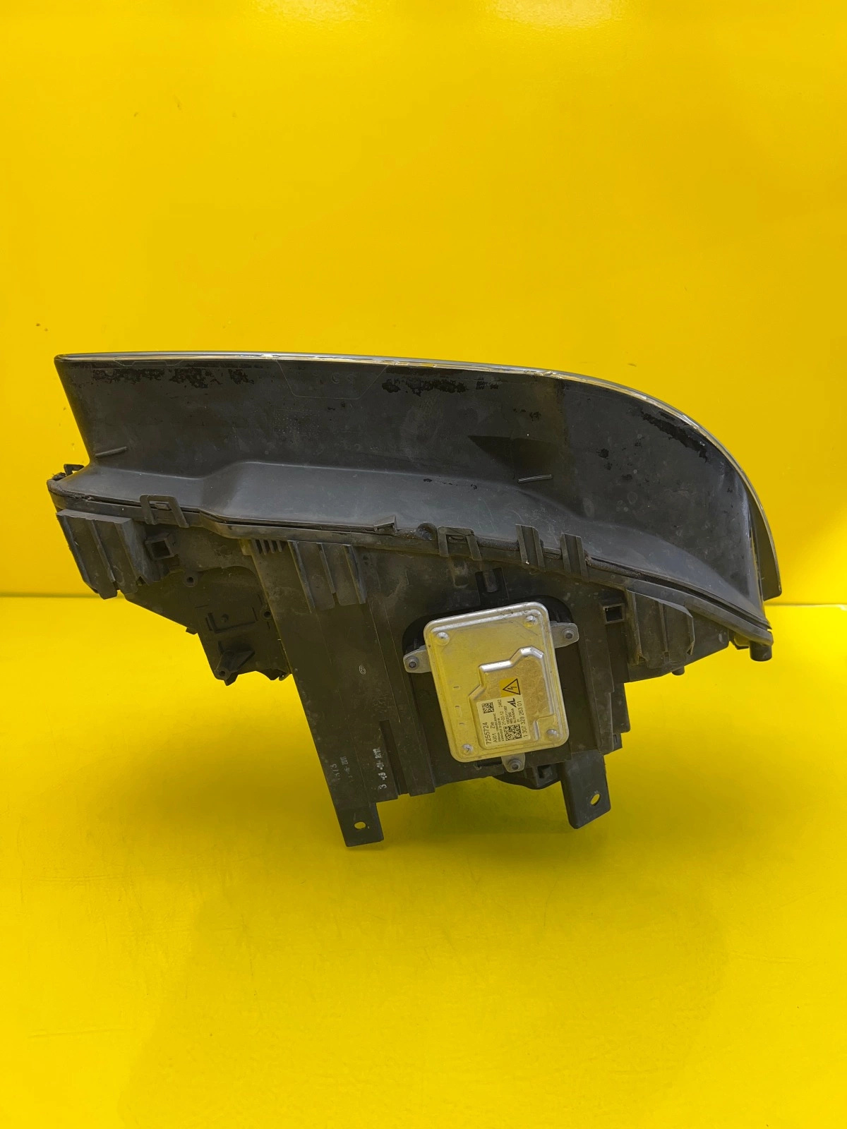 Phare gauche BMW X3 E83 Lift LCI Bi-Xenon 3456039-01 Autolamps 6 Phare gauche BMW X3 E83 Lift LCI Bi-Xenon 3456039-01