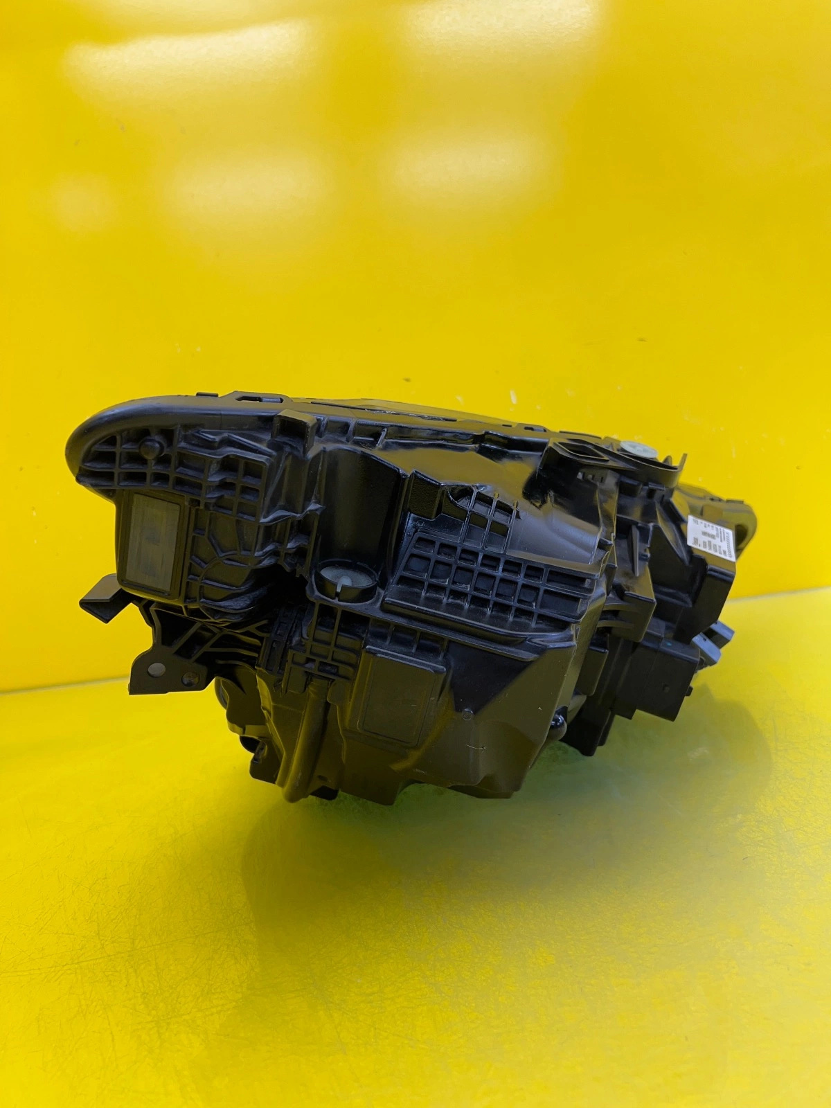 Phare gauche Volvo Polestar 3 Full Led P32392330 Autolamps 6 Phare gauche Volvo Polestar 3 Full Led P32392330