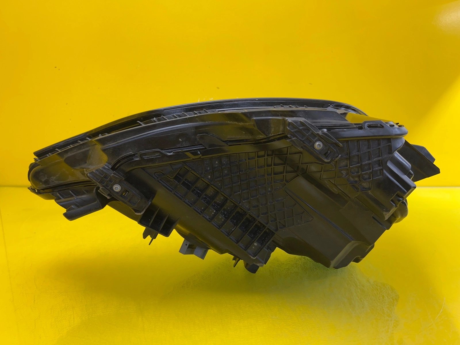 Phare gauche Volvo Polestar 3 Full Led P32392330 Autolamps 7 Phare gauche Volvo Polestar 3 Full Led P32392330