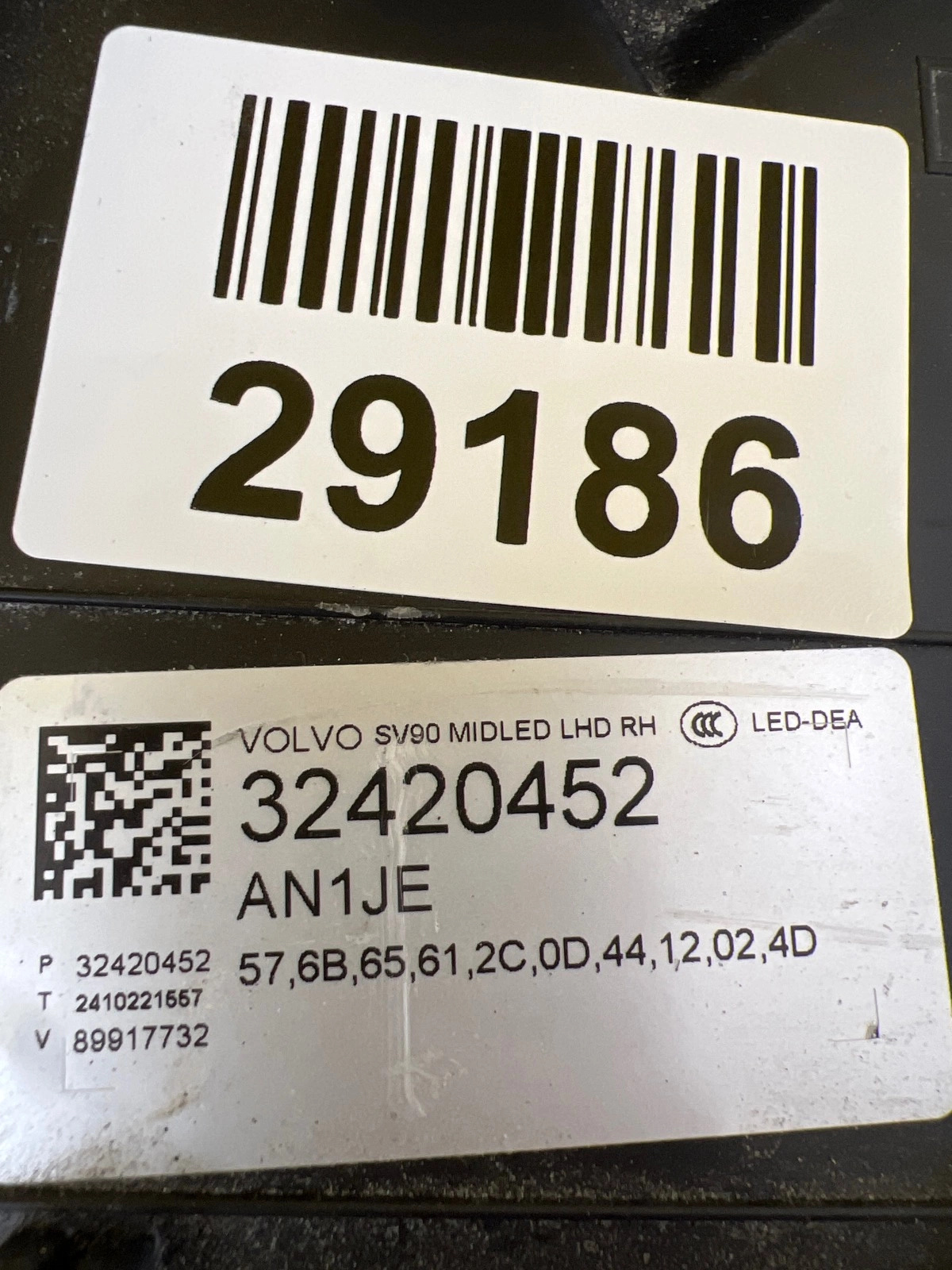 Phare droit Volvo SV90 S90 V90 Mid Led 32420452 Autolamps 2 Phare droit Volvo SV90 S90 V90 Mid Led 32420452