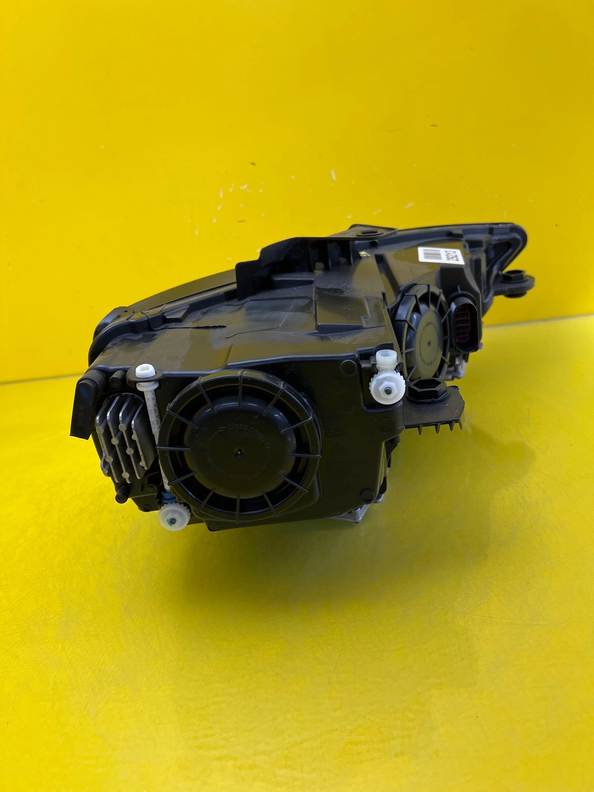 Phare gauche Audi A3 8V Bi-Xenon Led 8V0941005 Autolamps 5 Phare gauche Audi A3 8V Bi-Xenon Led 8V0941005