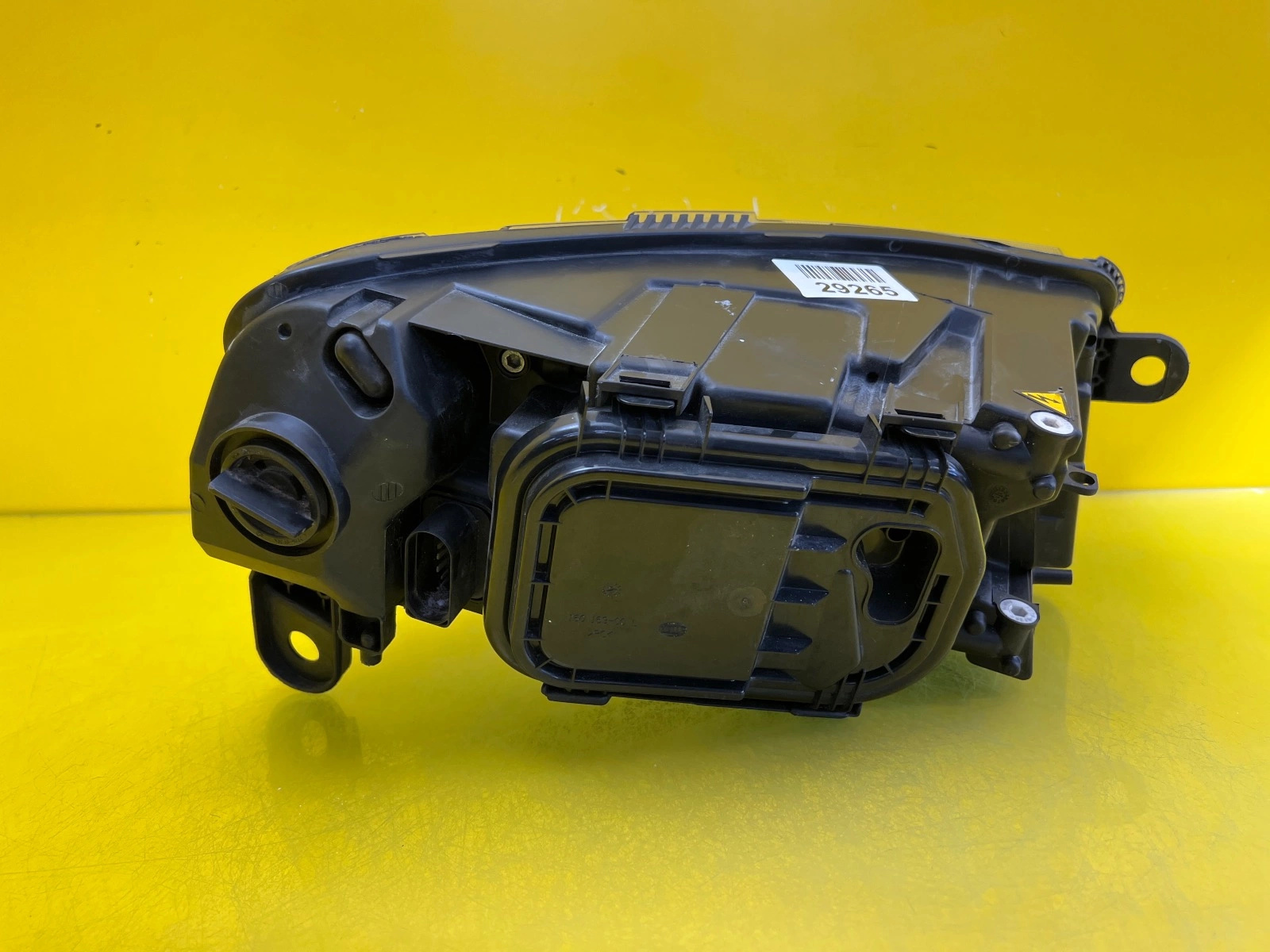 Projecteur Projecteur Audi A6 C6 4F0 Bi-Xenon Non-twist 4F0941030 Autolamps 4 Projecteur Projecteur Audi A6 C6 4F0 Bi-Xenon Non-twist 4F0941030