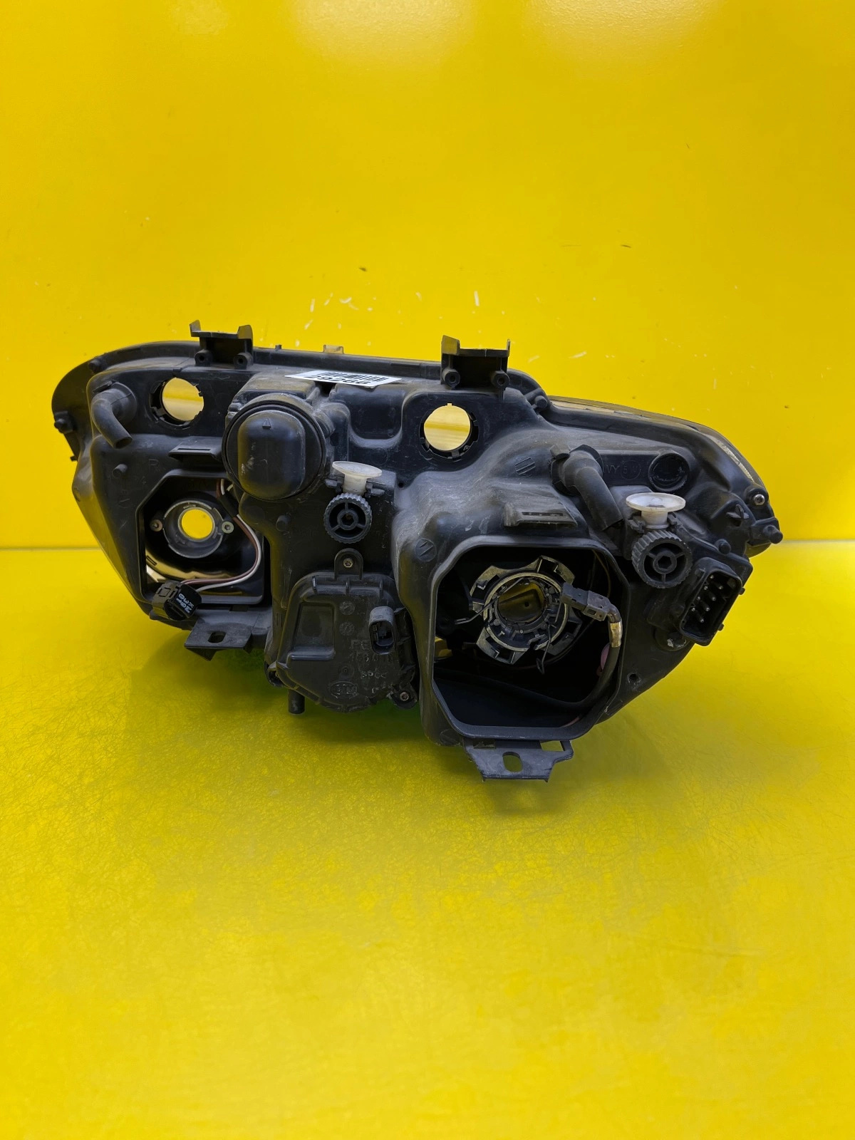 Phare droit BMW 7 E65 Xenon 01-05 8379682 Autolamps 3 Phare droit BMW 7 E65 Xenon 01-05 8379682