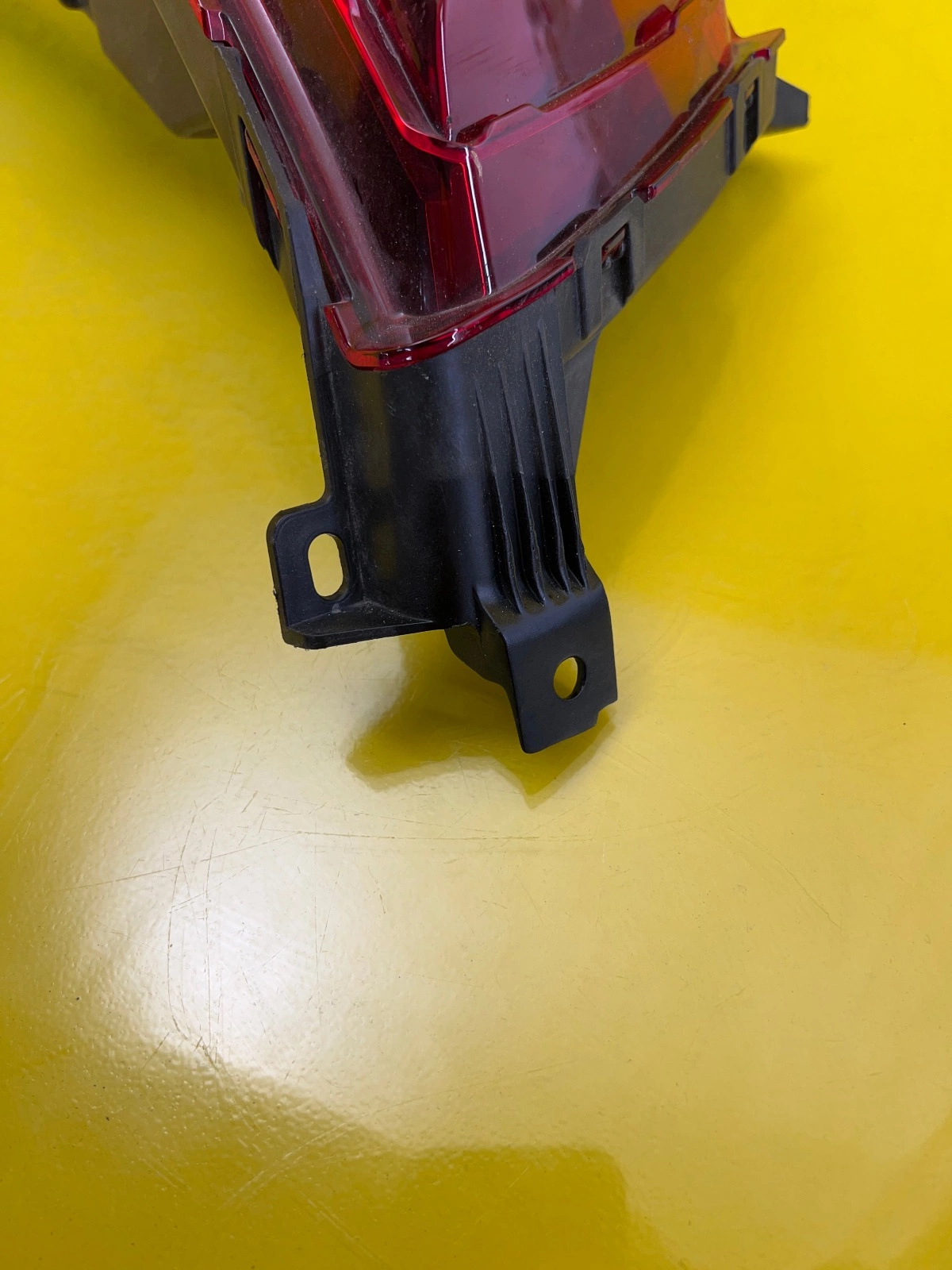 Kia Niro II 2 – Feu arrière gauche à led 2022+ Autolamps 2 Kia Niro II 2 – Feu arrière gauche à led 2022+