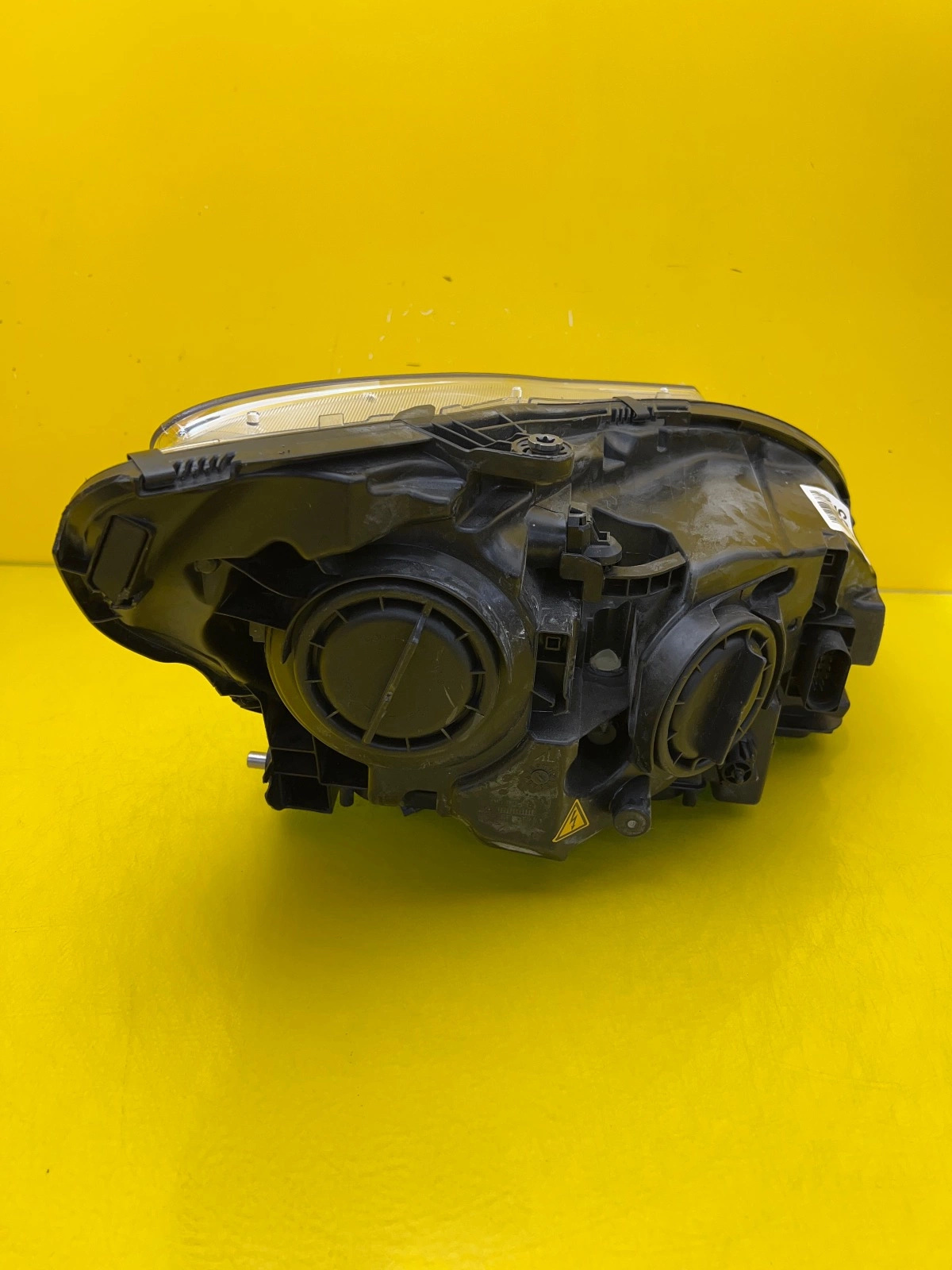 Phare gauche Mercedes CL W216 Bi-Xenon USA A2168200739 Autolamps 5 Phare gauche Mercedes CL W216 Bi-Xenon USA A2168200739