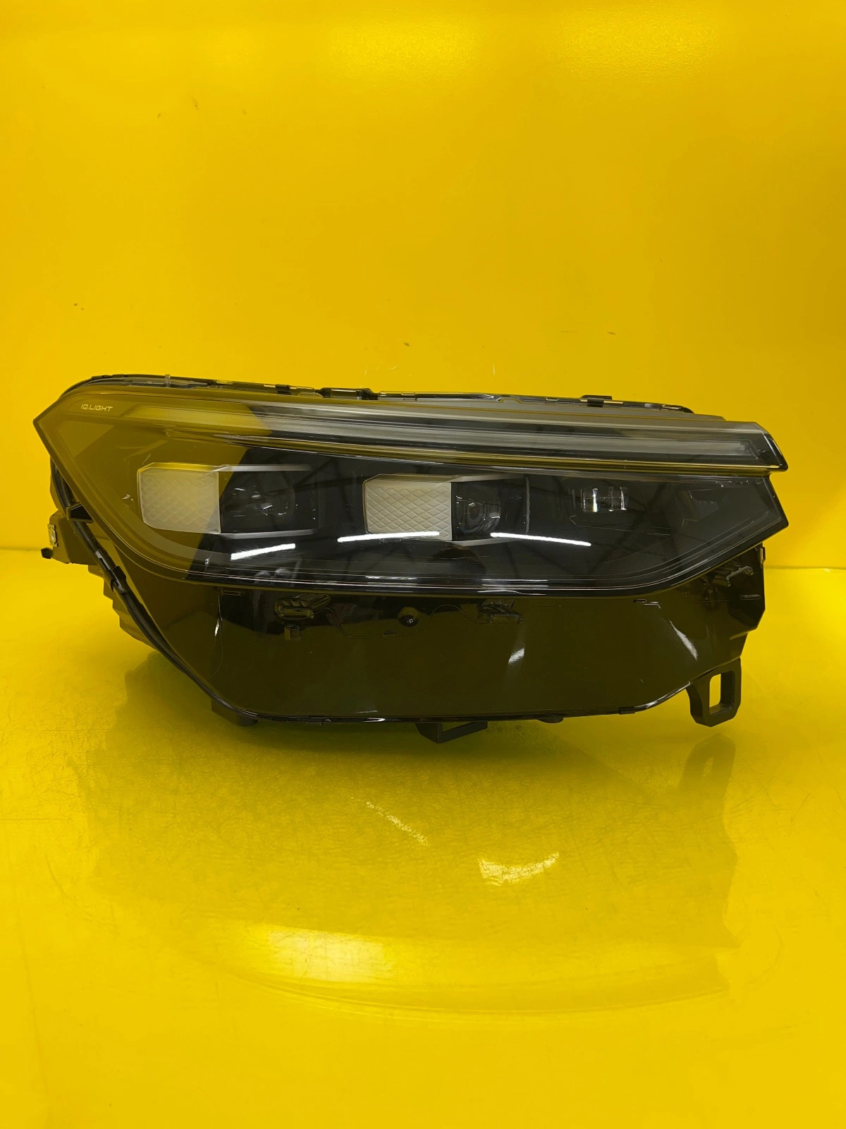 Phare avant droit VW Tayron II Full Led 24- 57L941060 Autolamps Phare avant droit VW Tayron II Full Led 24- 57L941060