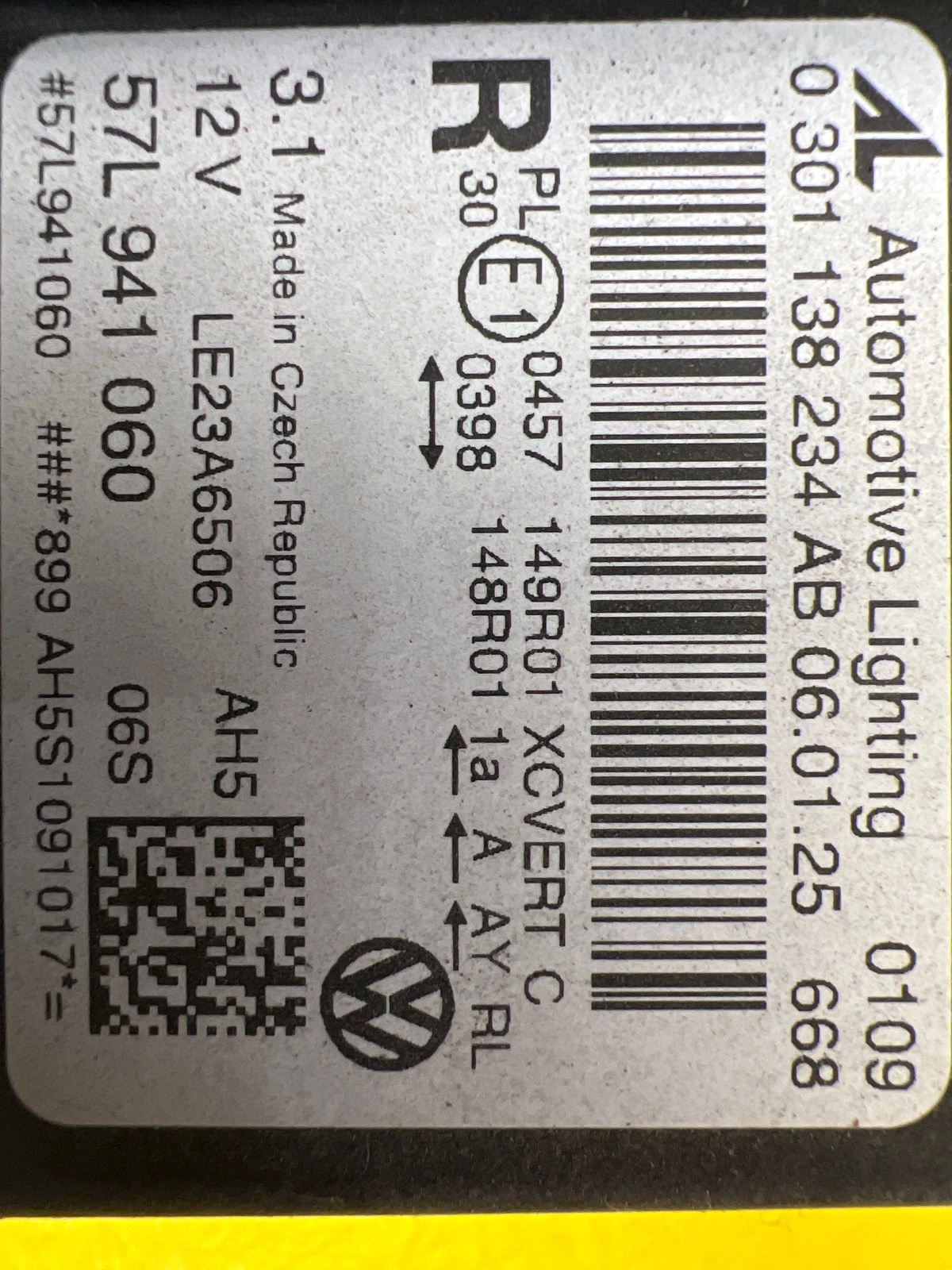 Phare avant droit VW Tayron II Full Led 24- 57L941060 Autolamps 2 Phare avant droit VW Tayron II Full Led 24- 57L941060