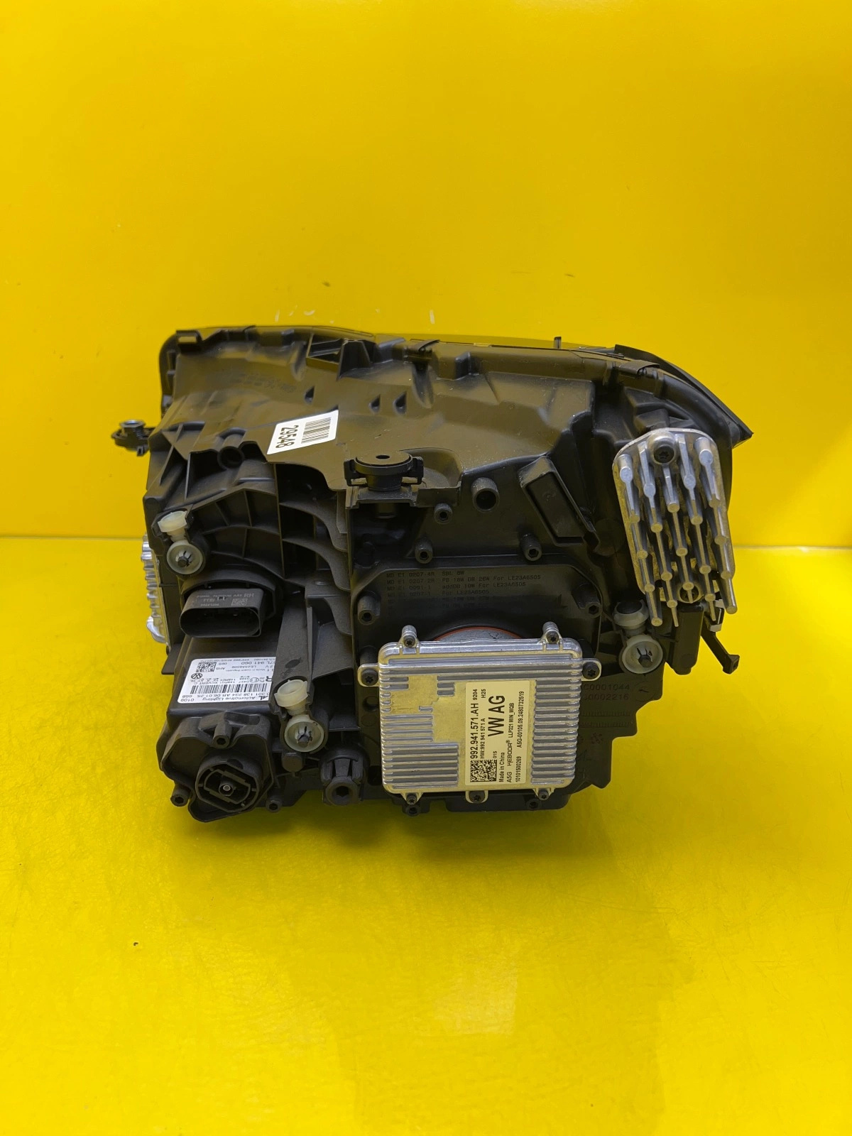 Phare avant droit VW Tayron II Full Led 24- 57L941060 Autolamps 6 Phare avant droit VW Tayron II Full Led 24- 57L941060