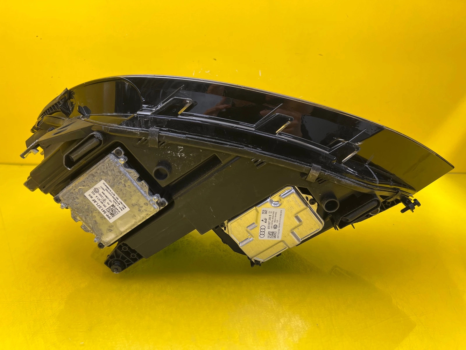 Phare avant droit VW Touran III Full Led 5TB941082D Autolamps 5 Phare avant droit VW Touran III Full Led 5TB941082D