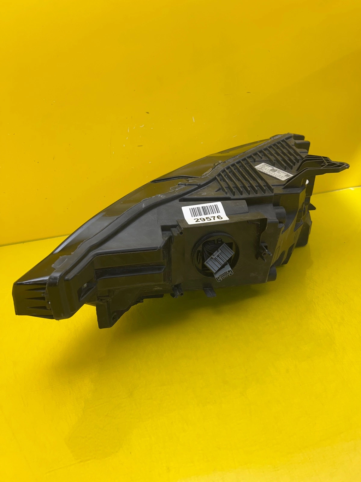 Phare droit Volvo XC60 II Lift 20- Mid Led 32404710 Autolamps 4 Phare droit Volvo XC60 II Lift 20- Mid Led 32404710