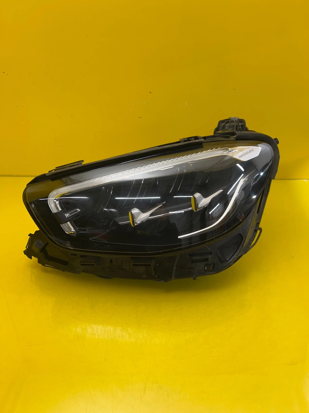 Phare gauche Mercedes Classe E W213 Lift Full Led A2139067509 Autolamps Phare gauche Mercedes Classe E W213 Lift Full Led A2139067509