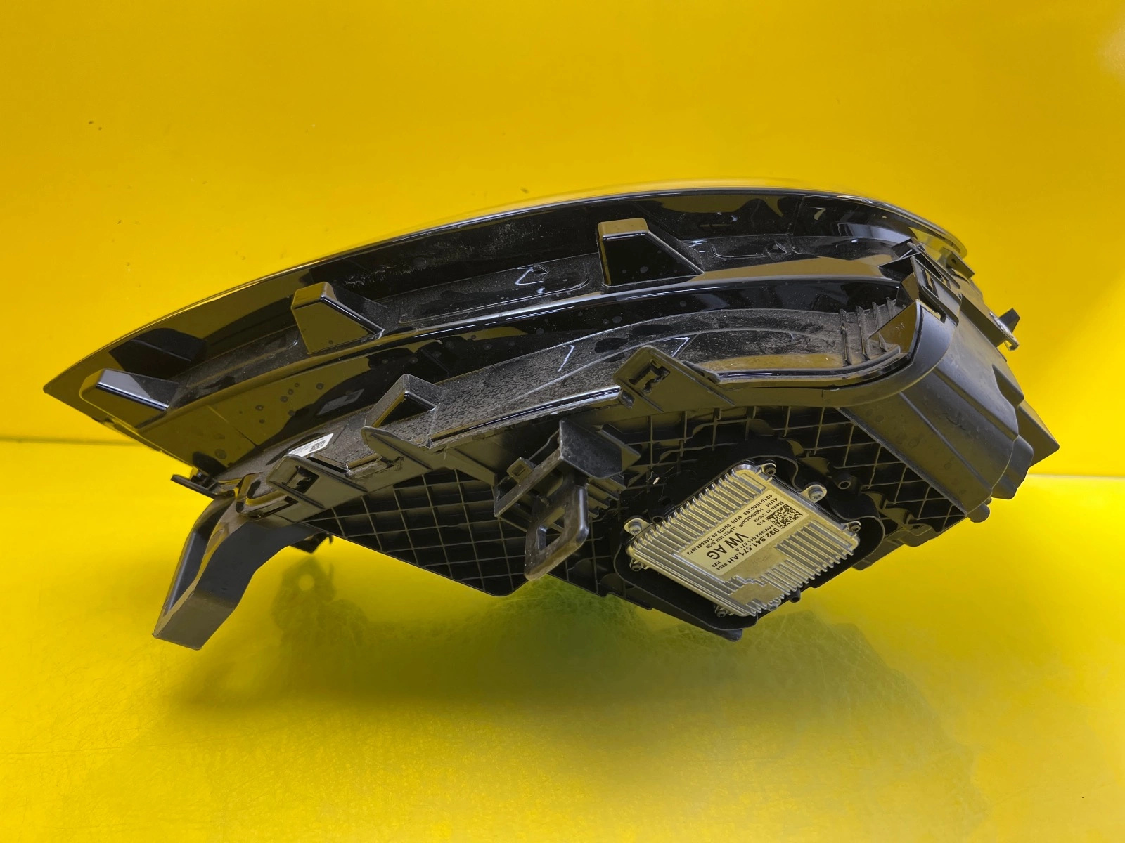 Phare avant gauche VW T-Roc Led 2025- 2GV941005 Autolamps 5 Phare avant gauche VW T-Roc Led 2025- 2GV941005