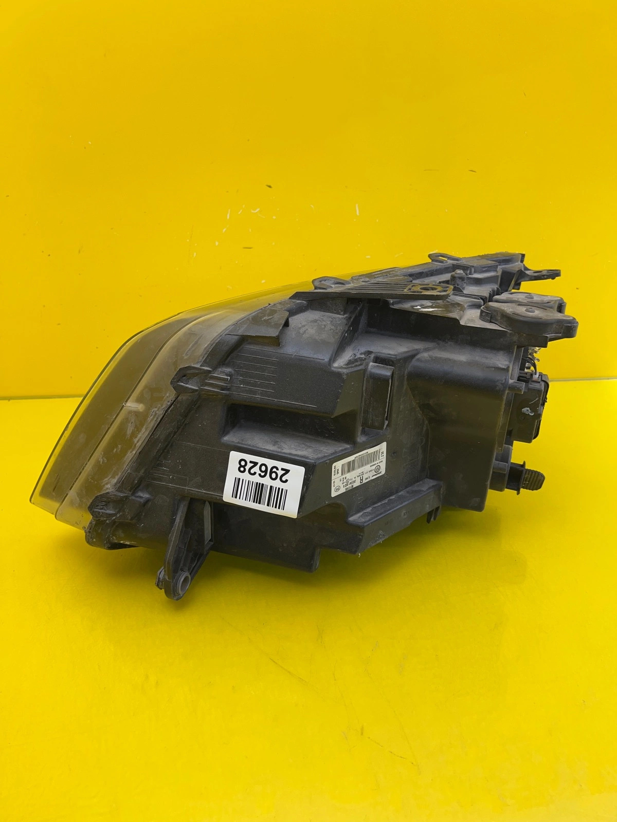 Phare droit VW Amarok 2H3 Lift Bi-Xenon Led 2H3941032B Autolamps 4 Phare droit VW Amarok 2H3 Lift Bi-Xenon Led 2H3941032B